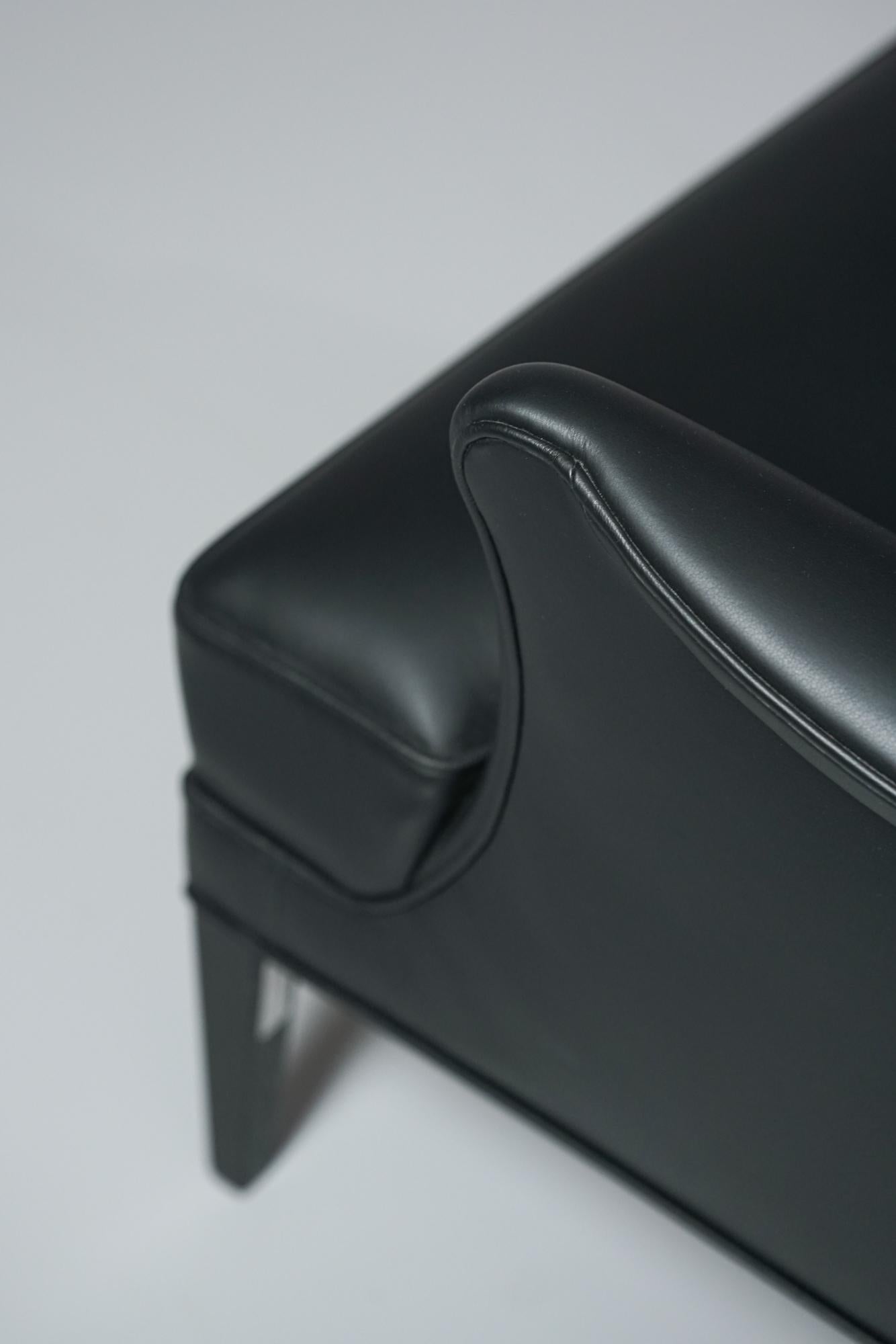 Fauteuil et tabouret modèle FH419, Frits Henningsen, Carl Hansen & Søn, années 2000 en vente 6