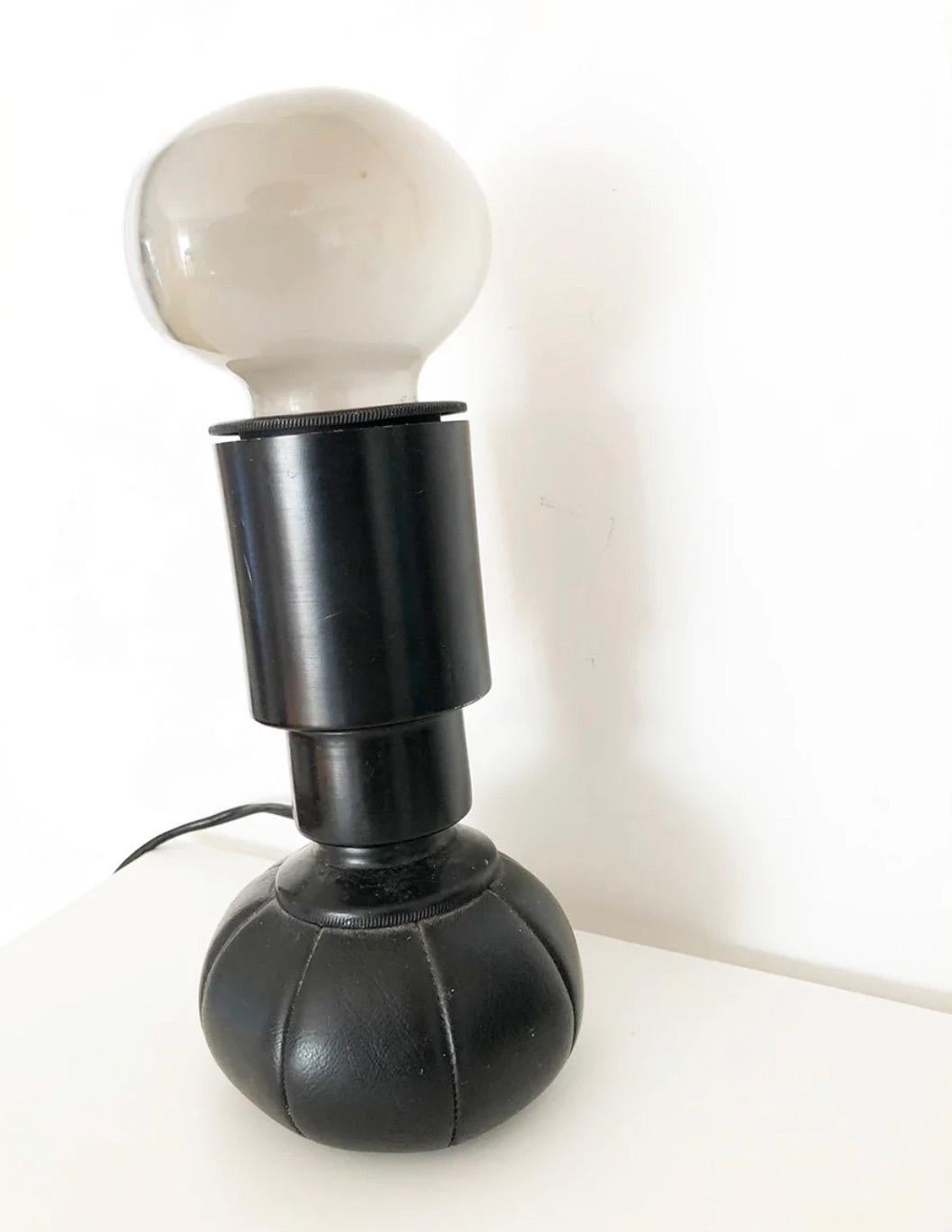 Model G 600 Table Lamp by Gino Sarfatti for Arteluce, 1980s, Design In Good Condition For Sale In Foggia, FG