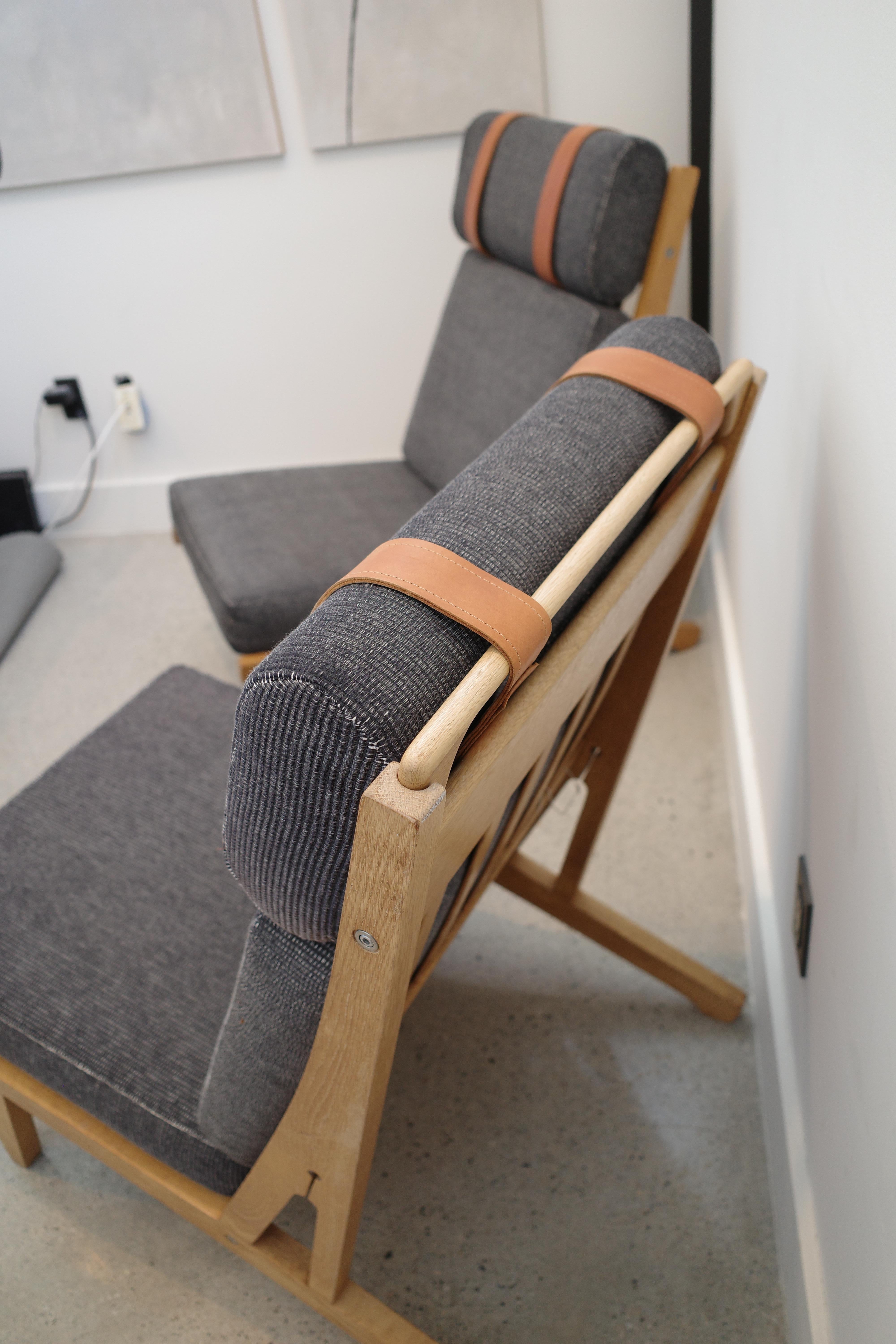 XX secolo Sedie da salotto modello GE-375 in Oak di Hans Wegner per Getama in vendita