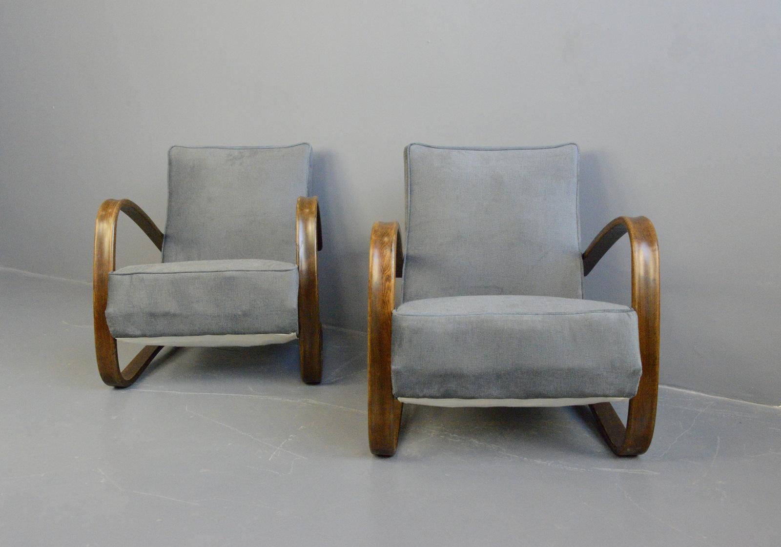 Model H269 armchairs by Jindrich Halabala, Circa 1930s

- Price is for the pair
- Bentwood ornate frames
- Sprung seats
- New charcoal grey velvet upholstery
- Designed by Jindrich Halabala 
- Produced by UP Závody
- Czech, 1930s
-