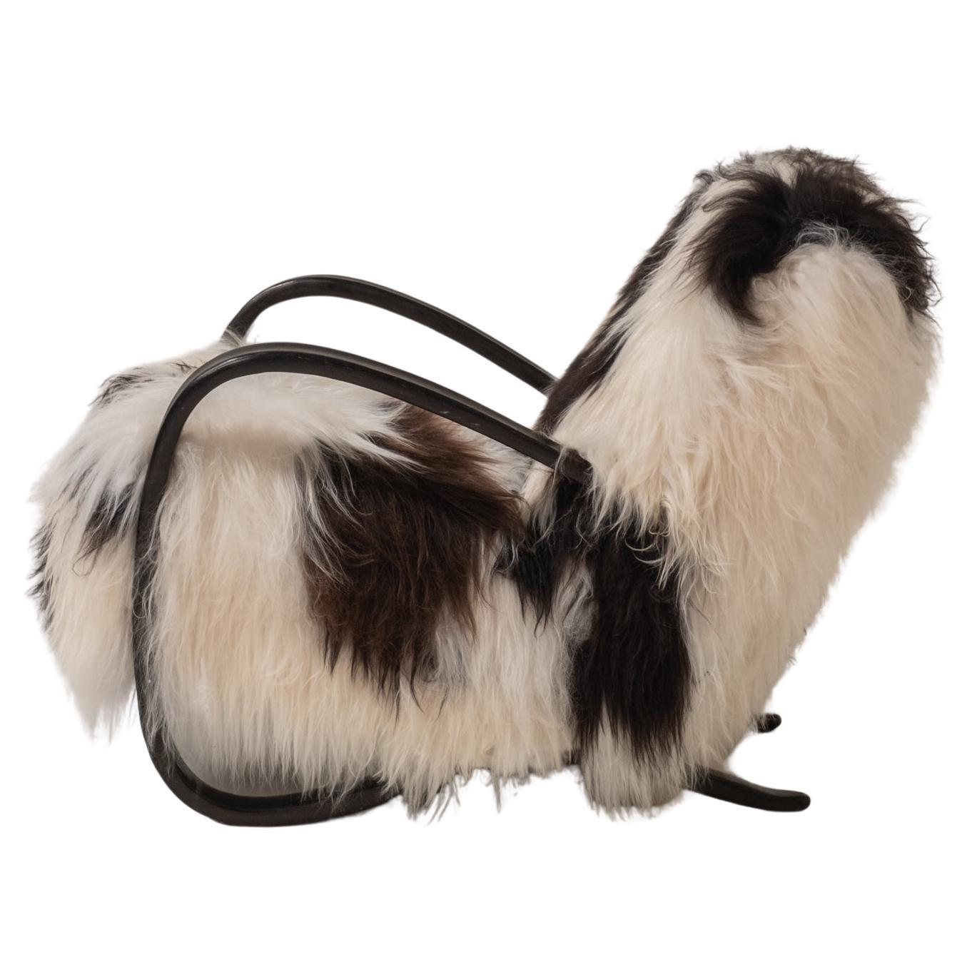 Model H269 By Jindrich Halabala tapissé en peau de mouton de Mongolie en vente