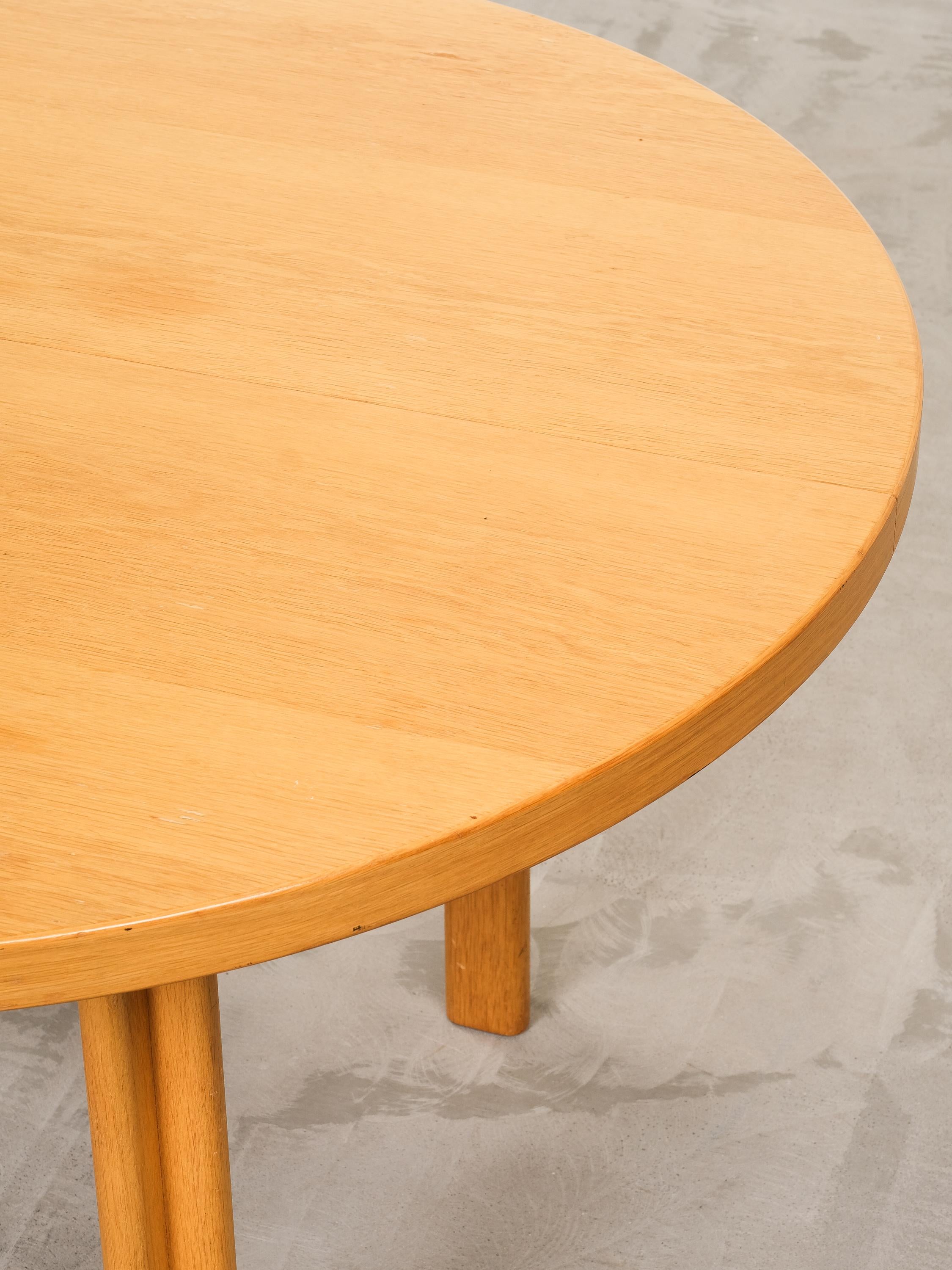 Finnish Model H93 Extendable Dining Table in Oak by Alvar Aalto for Artek, 1960s/70s