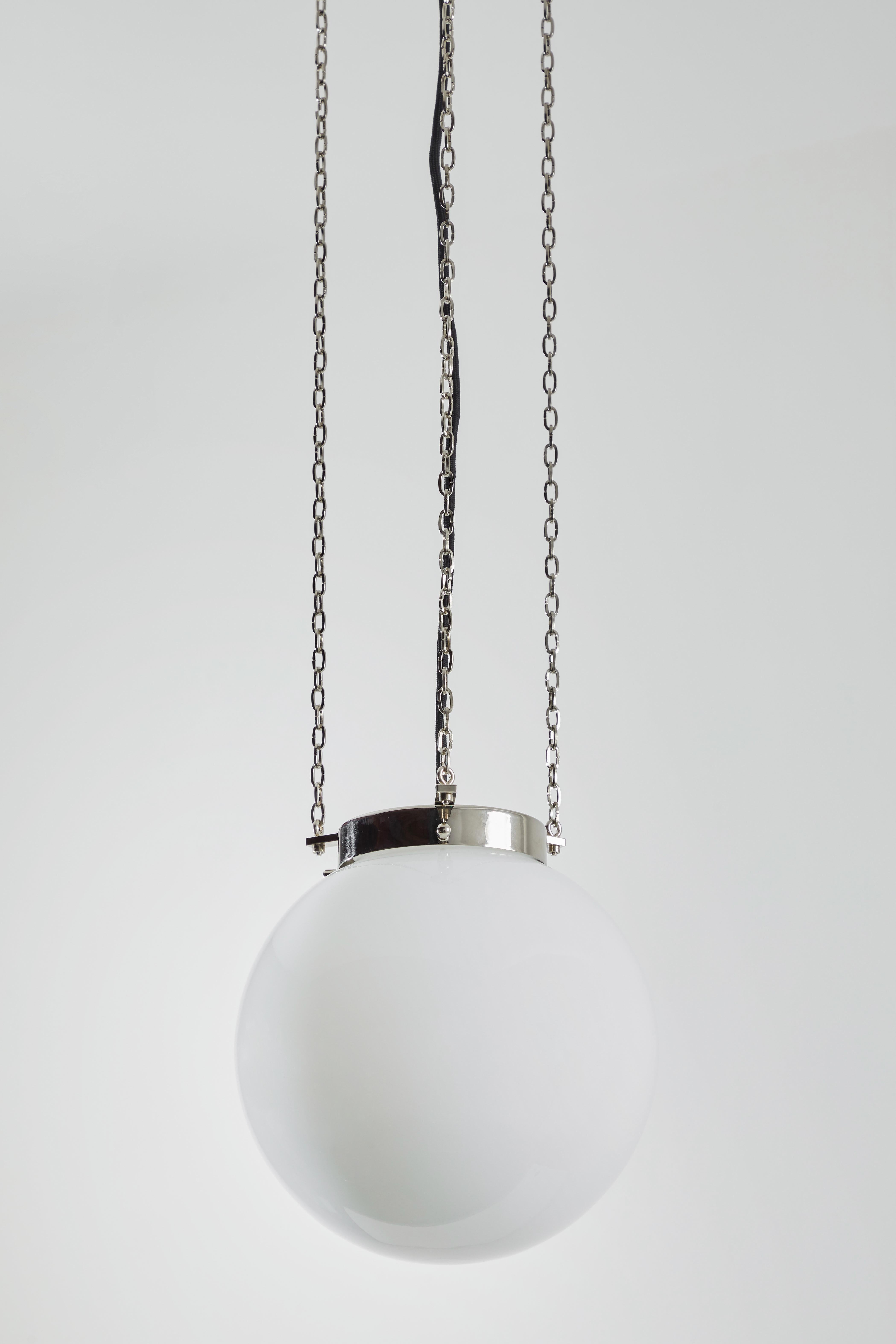 Model HMB 27/250 Bauhaus Suspension Light by Marianne Brandt For Sale 1