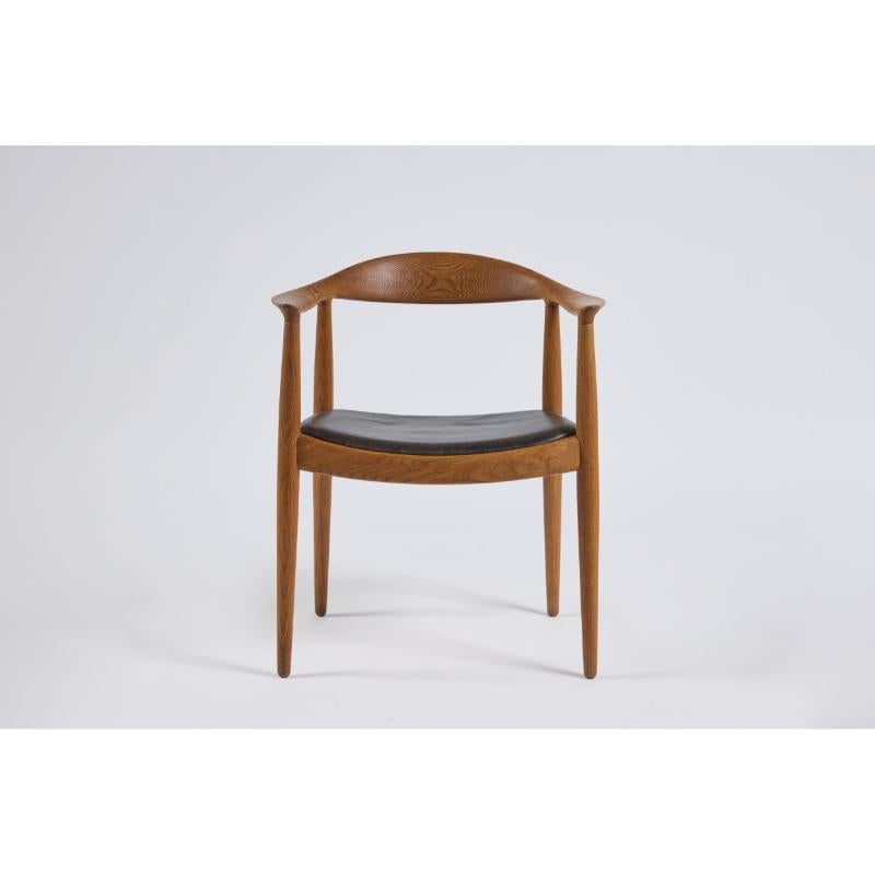 Modell JH051 von Hans Wegner, 8er-Set, Modell (Walnuss) im Angebot