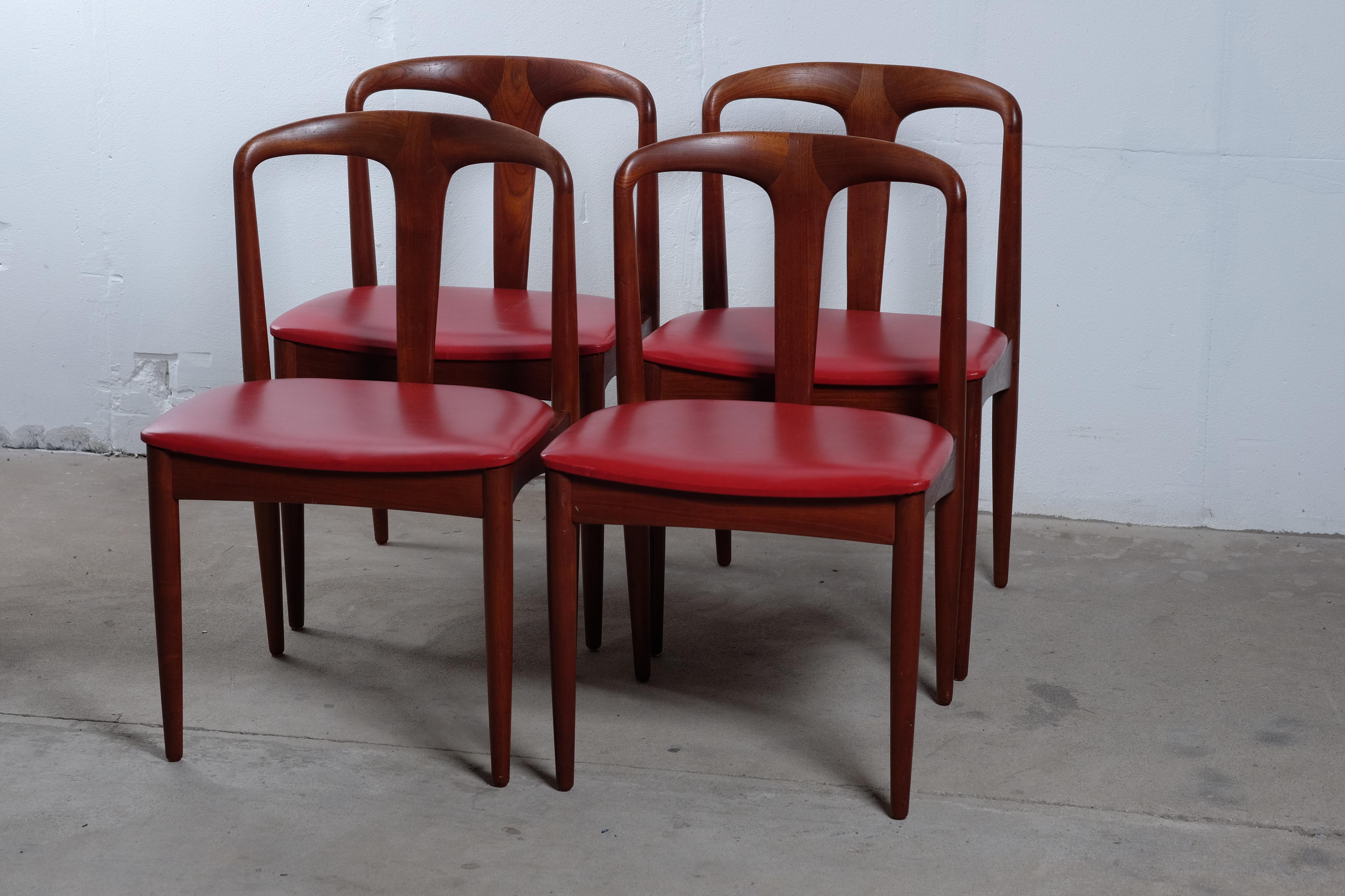 Set of four beautiful ladies! 'Juliane' chairs in teak by one of our greatest designers. This Danish mid-century chair was designed by Johannes Andersen for Vamo Møbelfabrik during the 1960s. The teak frame is in a beautiful organic design with