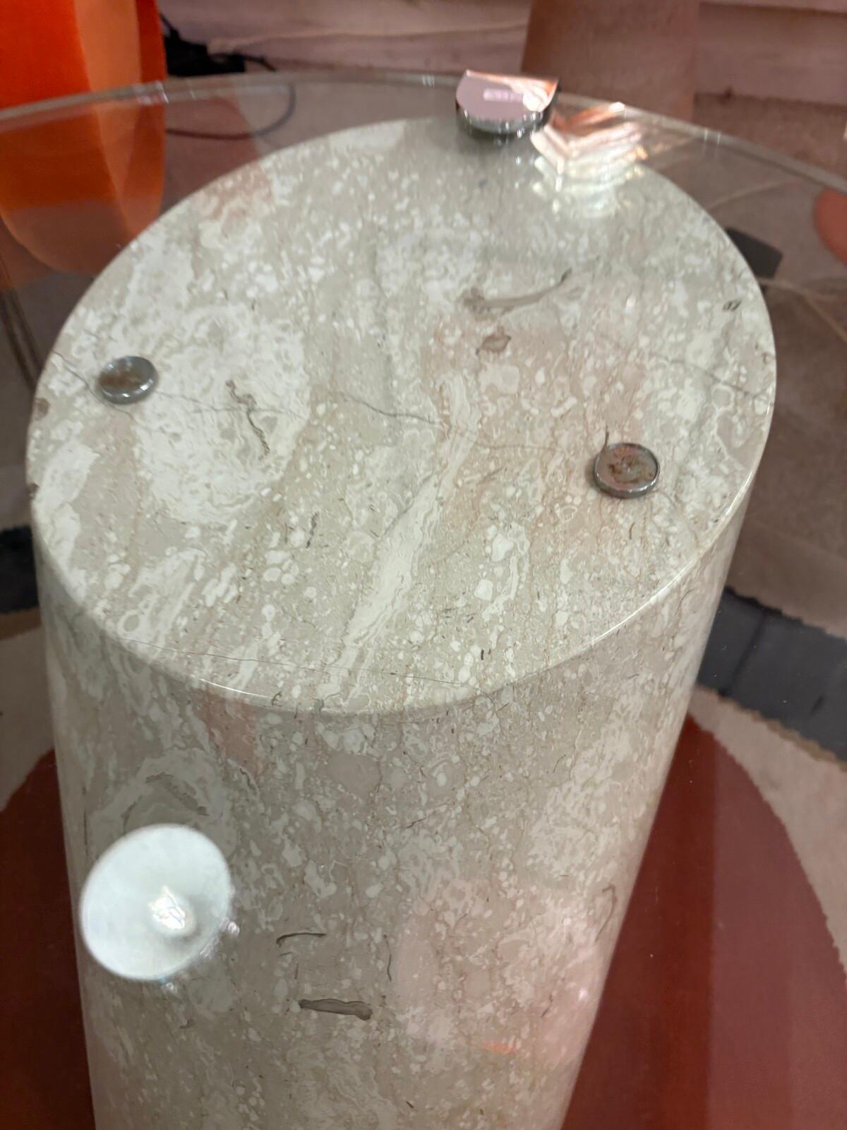 Model K1000 Travertine & Glass Coffee Table By Team Form In Good Condition For Sale In Brussels, BE