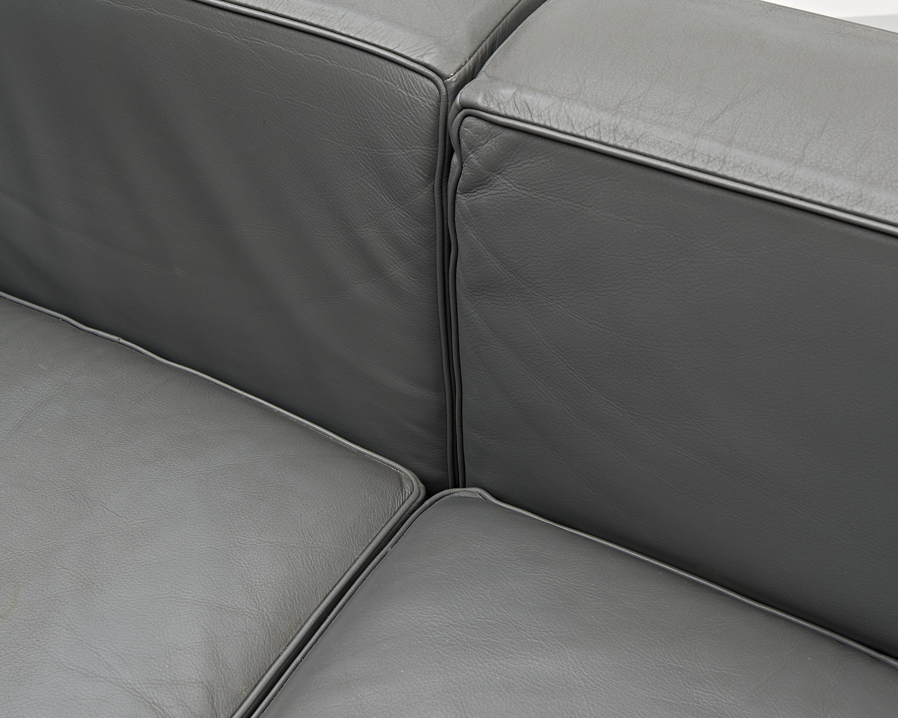 Modell LC2 3-Sitzer-Sofa von Le Corbusier für Alivar, 1980er Jahre (Edelstahl) im Angebot