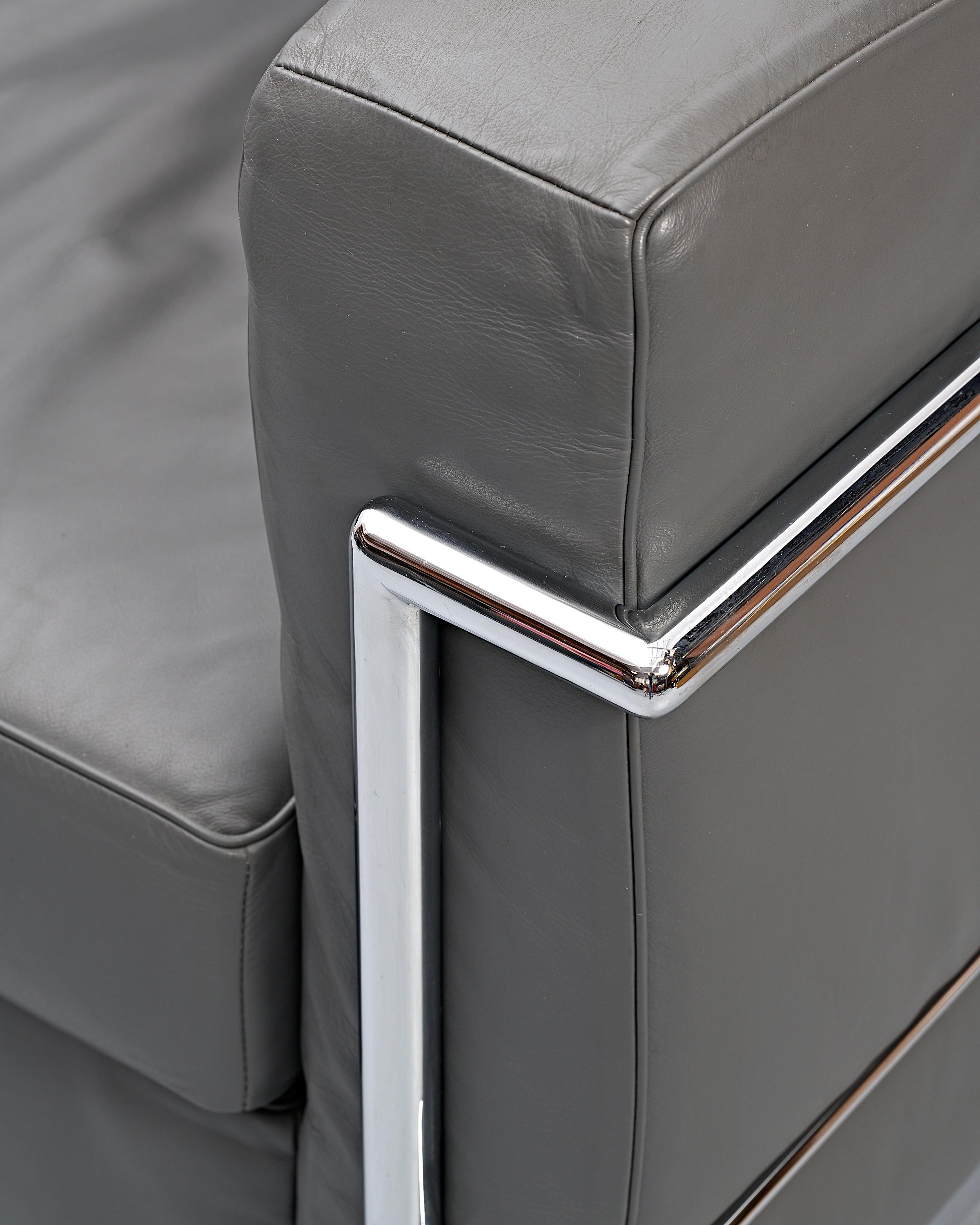 Stainless Steel Model LC2 3-Seater Sofa by Le Corbusier for Alivar, 1980s For Sale
