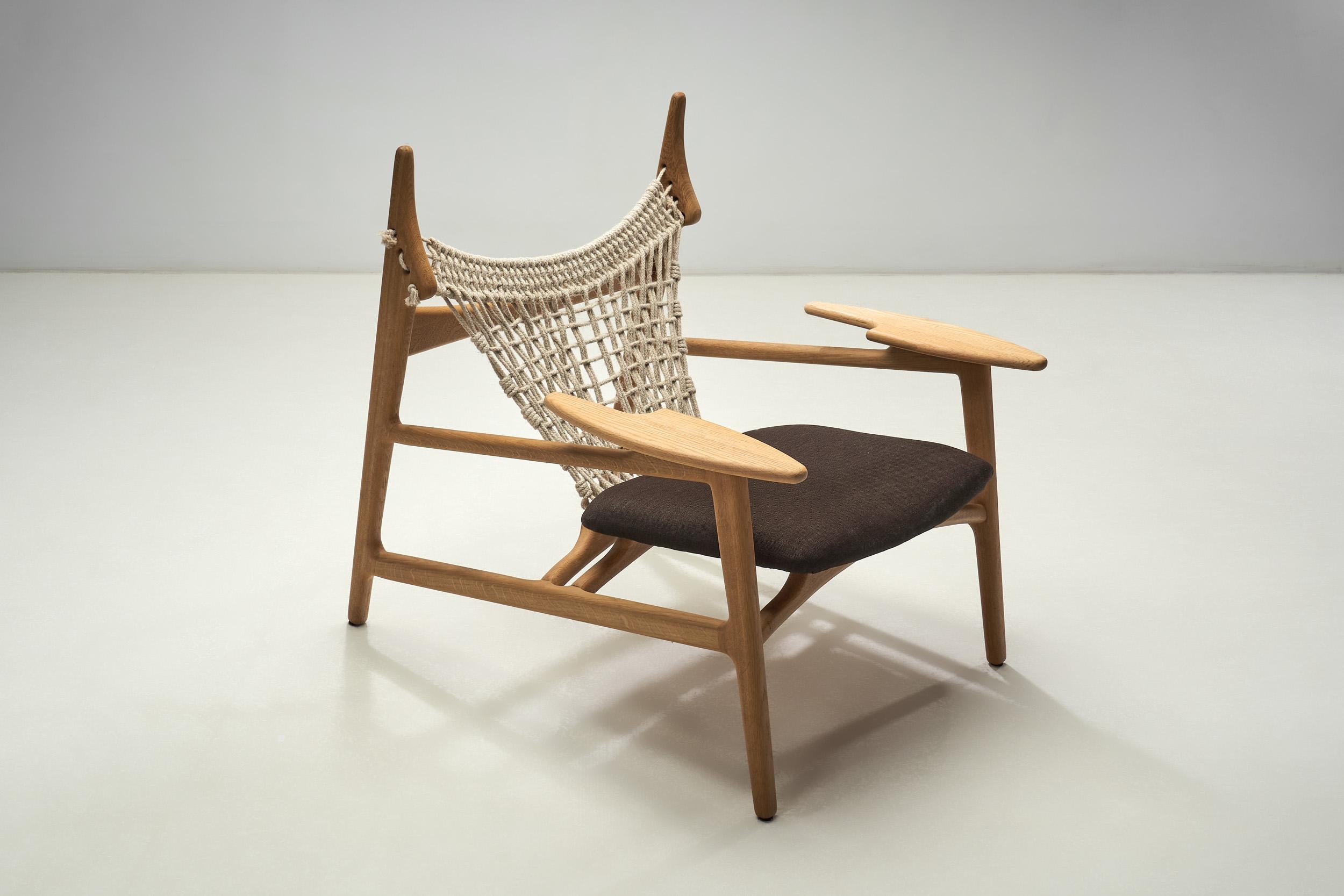 Late 20th Century Model 