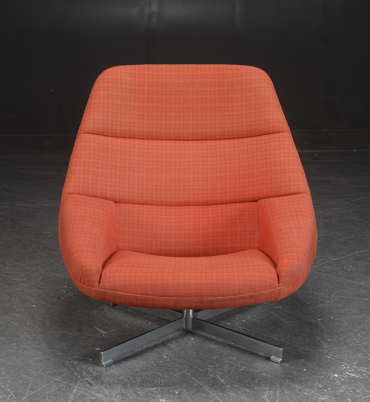 Aluminum Model ML91 Swivel Lounge Chair by Illum Wikkelsø for Mikael Laursen, 1960s For Sale