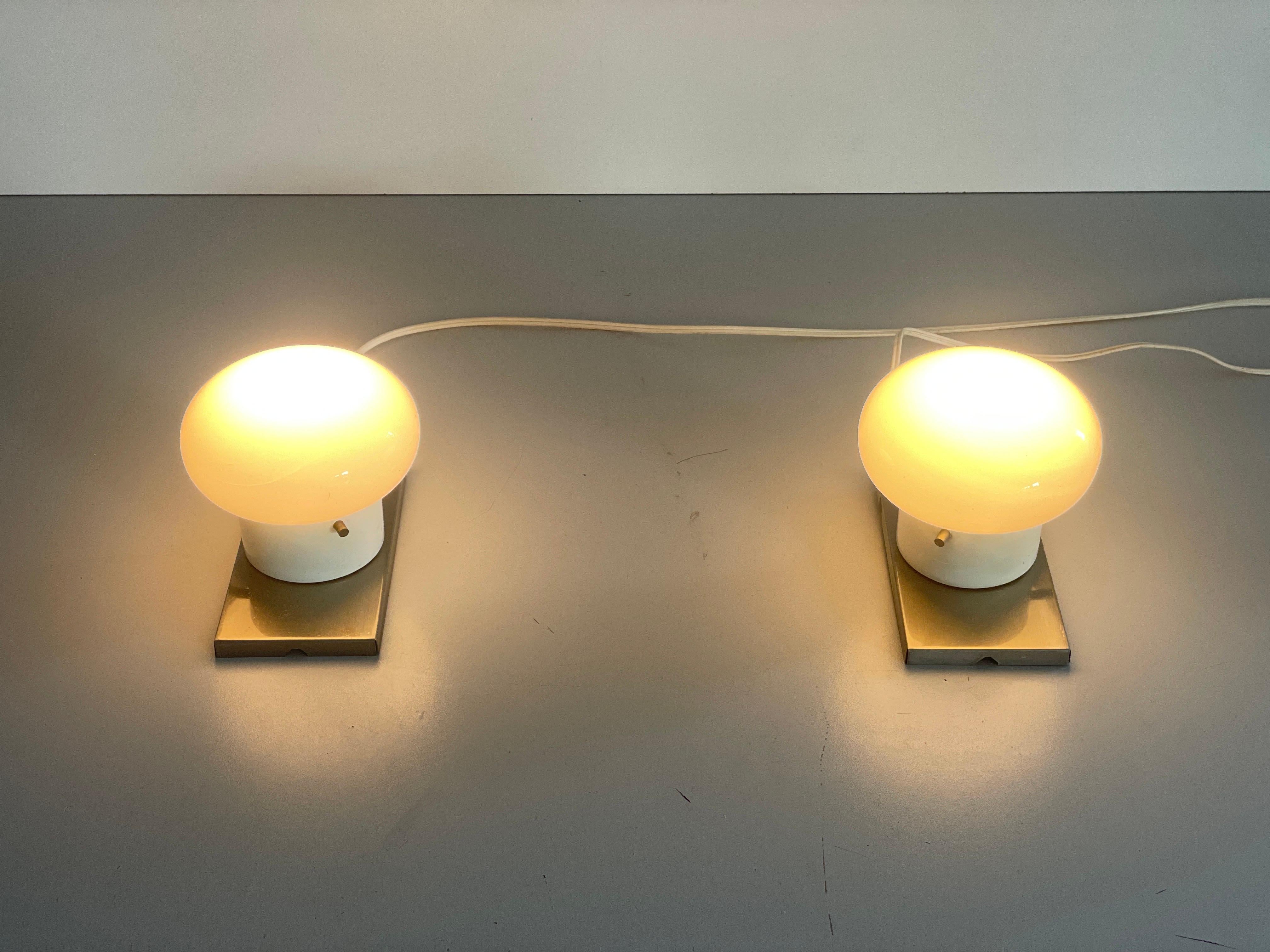 Model Modulo Glass and Chrome Pair of Wall Lamps by S.T. Valenti, 1970s, Italy For Sale 4