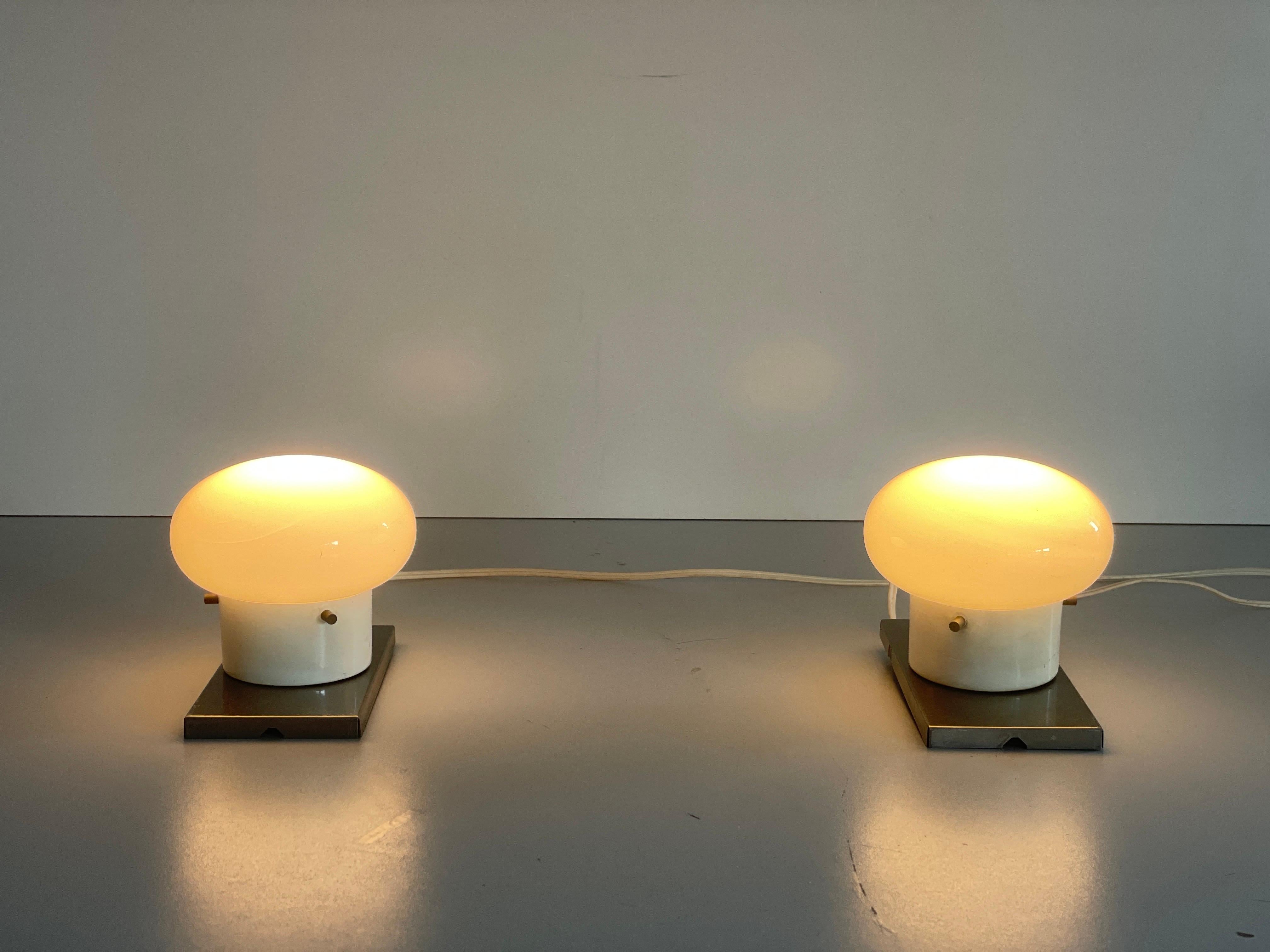 Model Modulo Glass and Chrome Pair of Wall Lamps by S.T. Valenti, 1970s, Italy For Sale 3