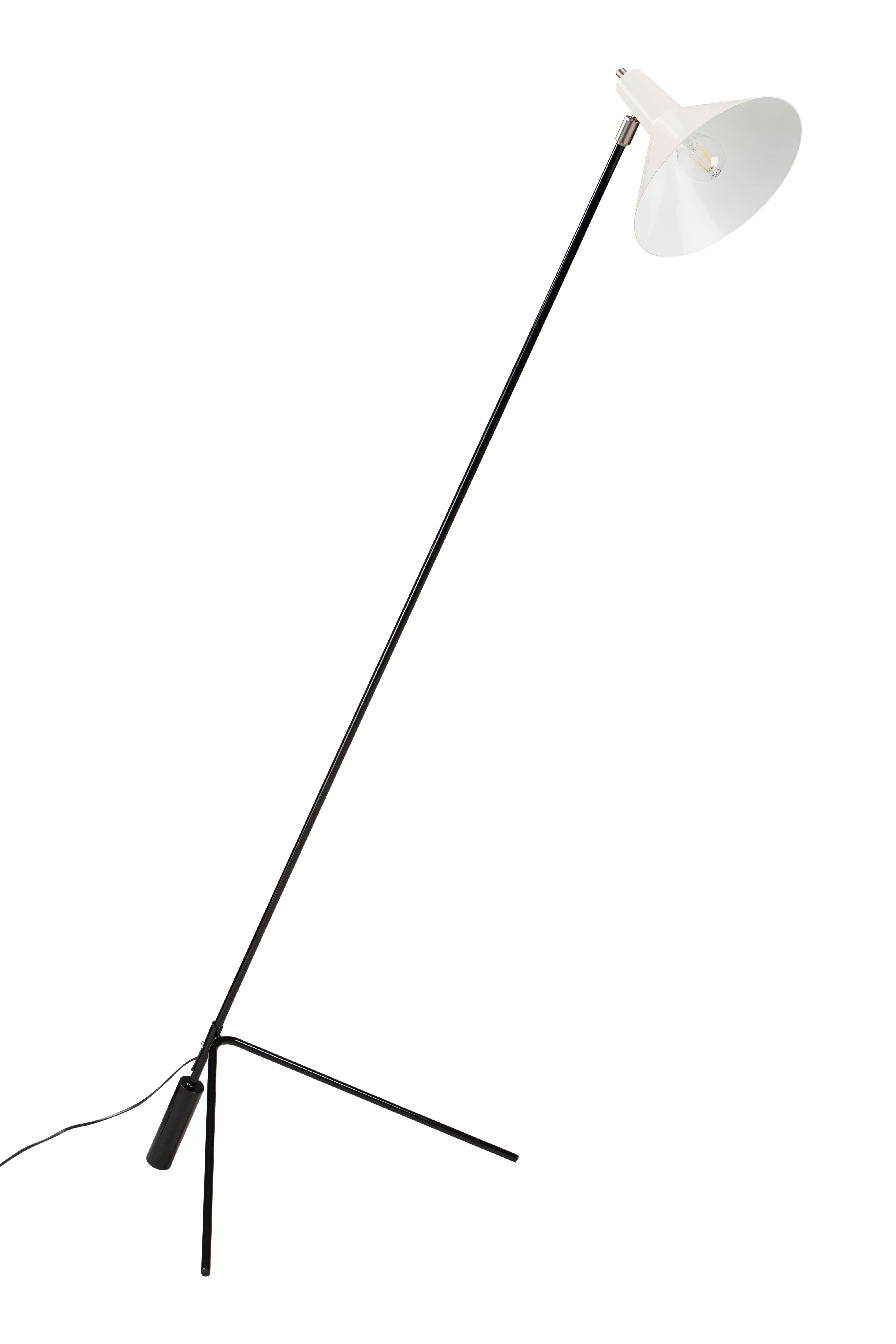 Modèle n° 1502 Lampadaire Grasshopper de J.J.M. Hoogervorst. Production actuelle conçue et fabriquée aux Pays-Bas pour Anvia. Métal émaillé. Câblée aux normes américaines. Le lampadaire n° 1502 est basé sur un modèle de lampe de type sauterelle qui