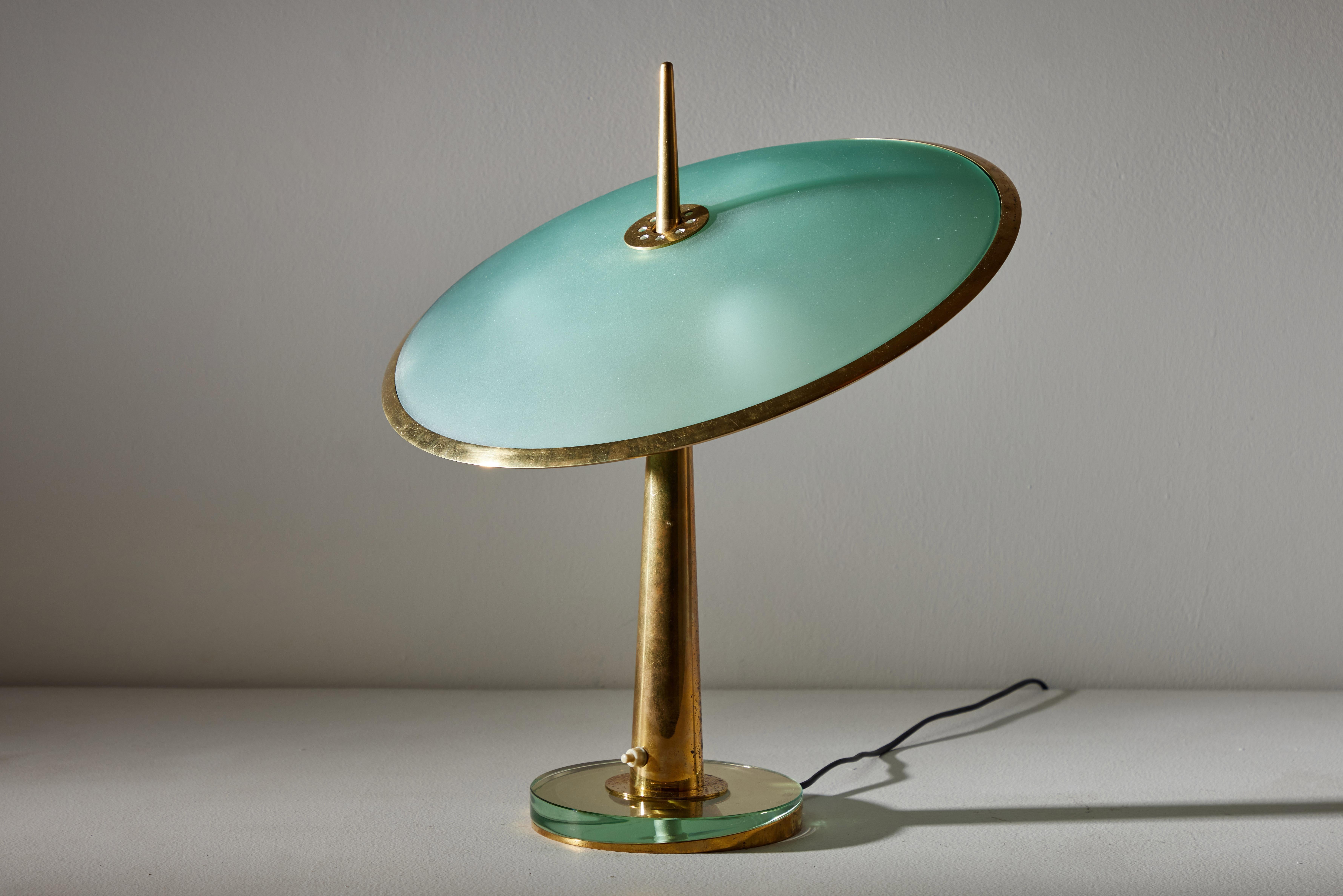 Model No. 1538 Table Lamp by Max Ingrand for Fontana Arte In Good Condition For Sale In Los Angeles, CA