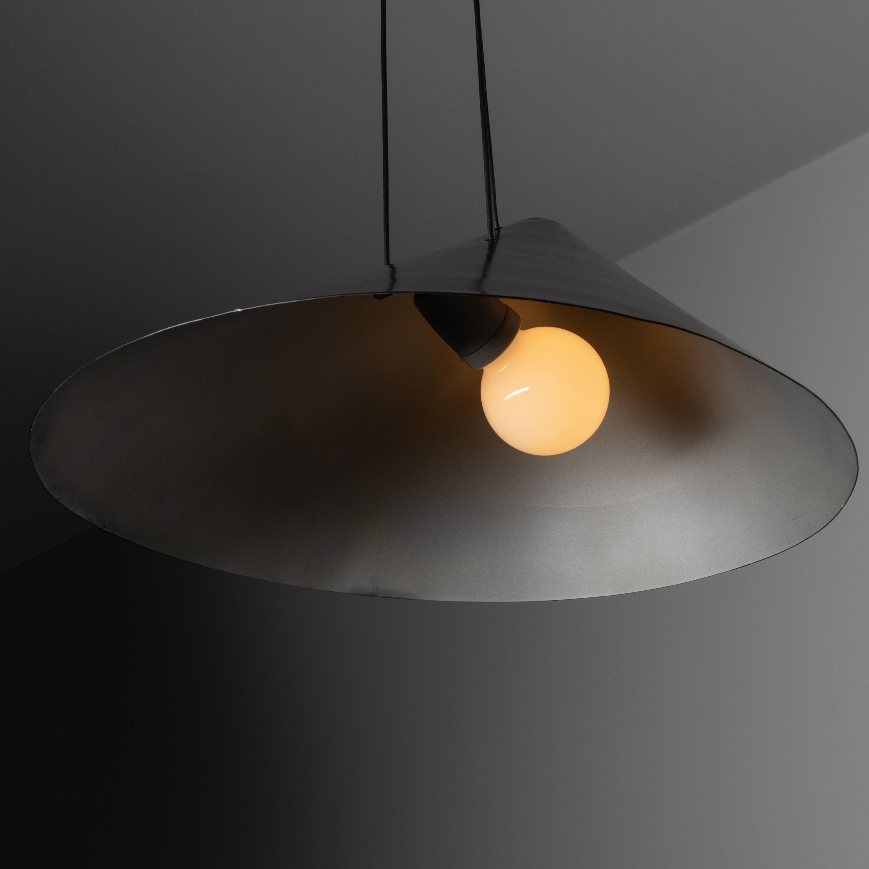 Aluminium Modèle n° 16519 « Belle lampe » de Bent Bille pour Louis Poulsen  en vente