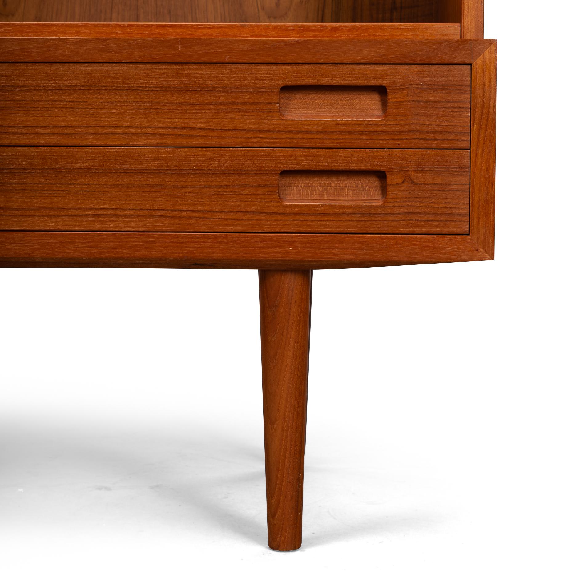 Danish Model No. 26 Teak Sideboard and Bookcase by Hundevad & Co, 1960s For Sale