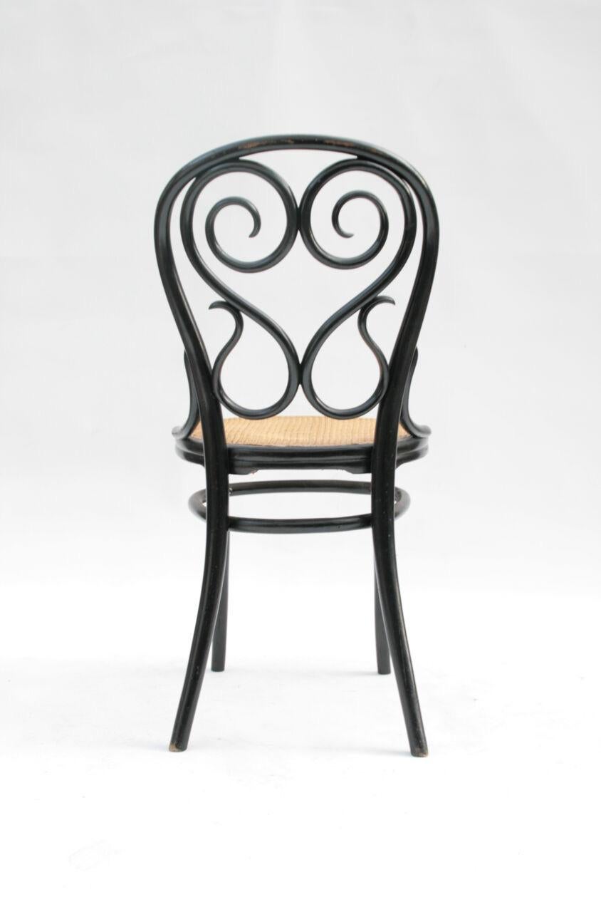 Model No. 4 Daum café chair by Thonet, Austria 1880s 5