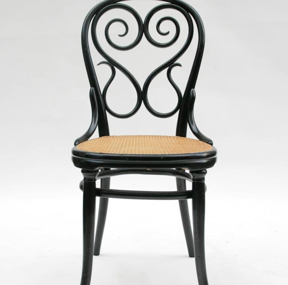 Austrian Model No. 4 Daum café chair by Thonet, Austria 1880s