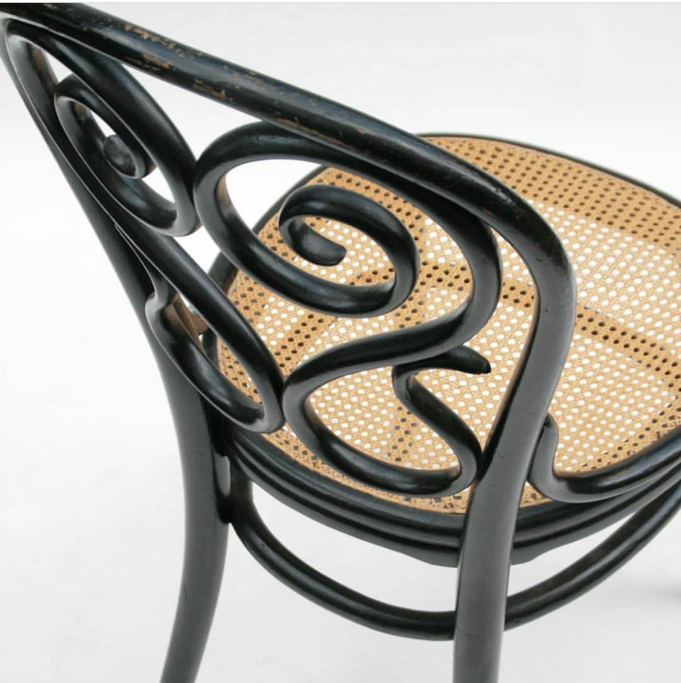 Model No. 4 Daum café chair by Thonet, Austria 1880s 1