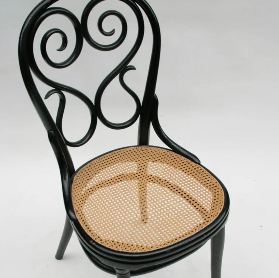 Model No. 4 Daum café chair by Thonet, Austria 1880s 3