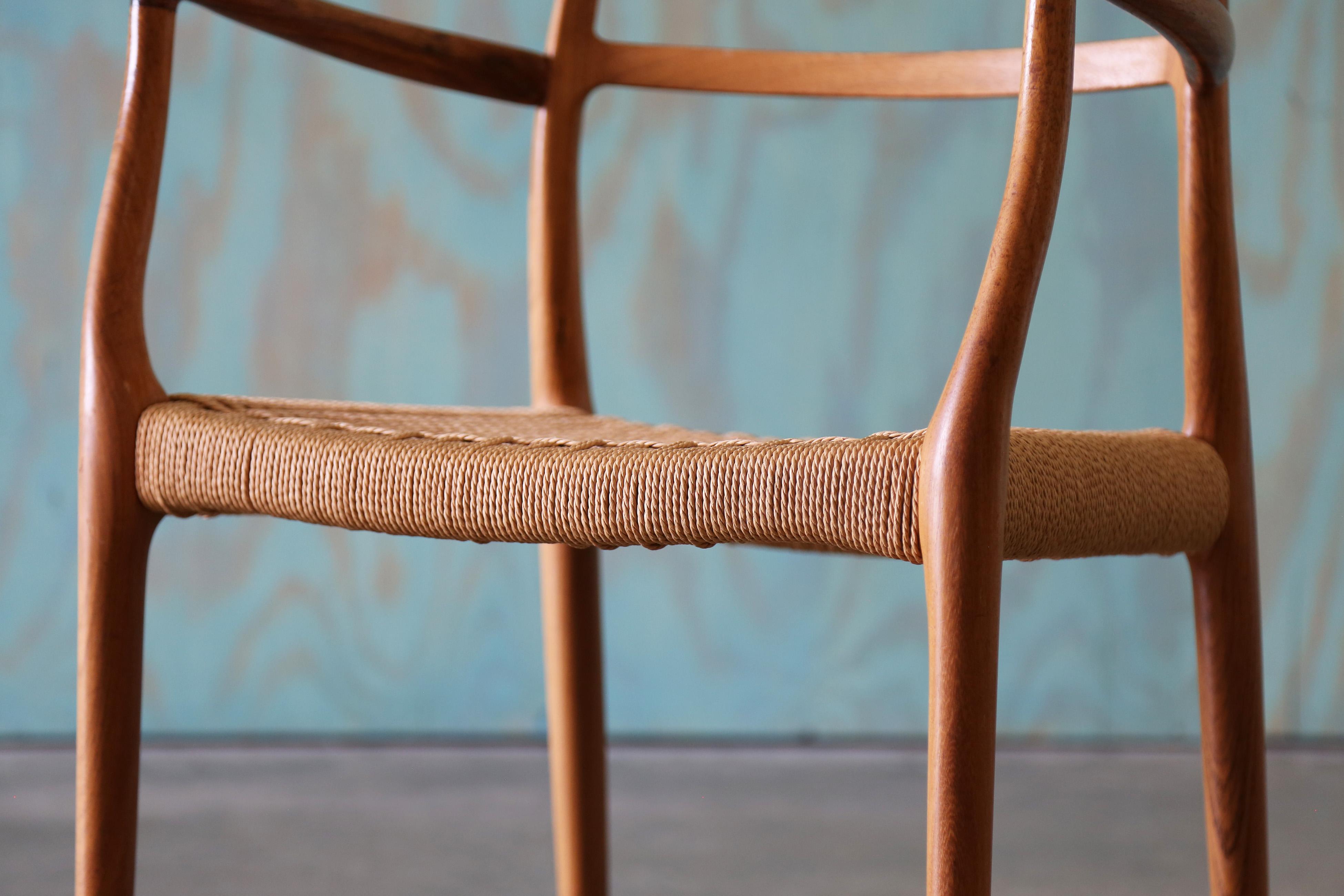 Model no. 62 Rosewood Carver Armchair by Niels Møller, Denmark, circa 1962 For Sale 2