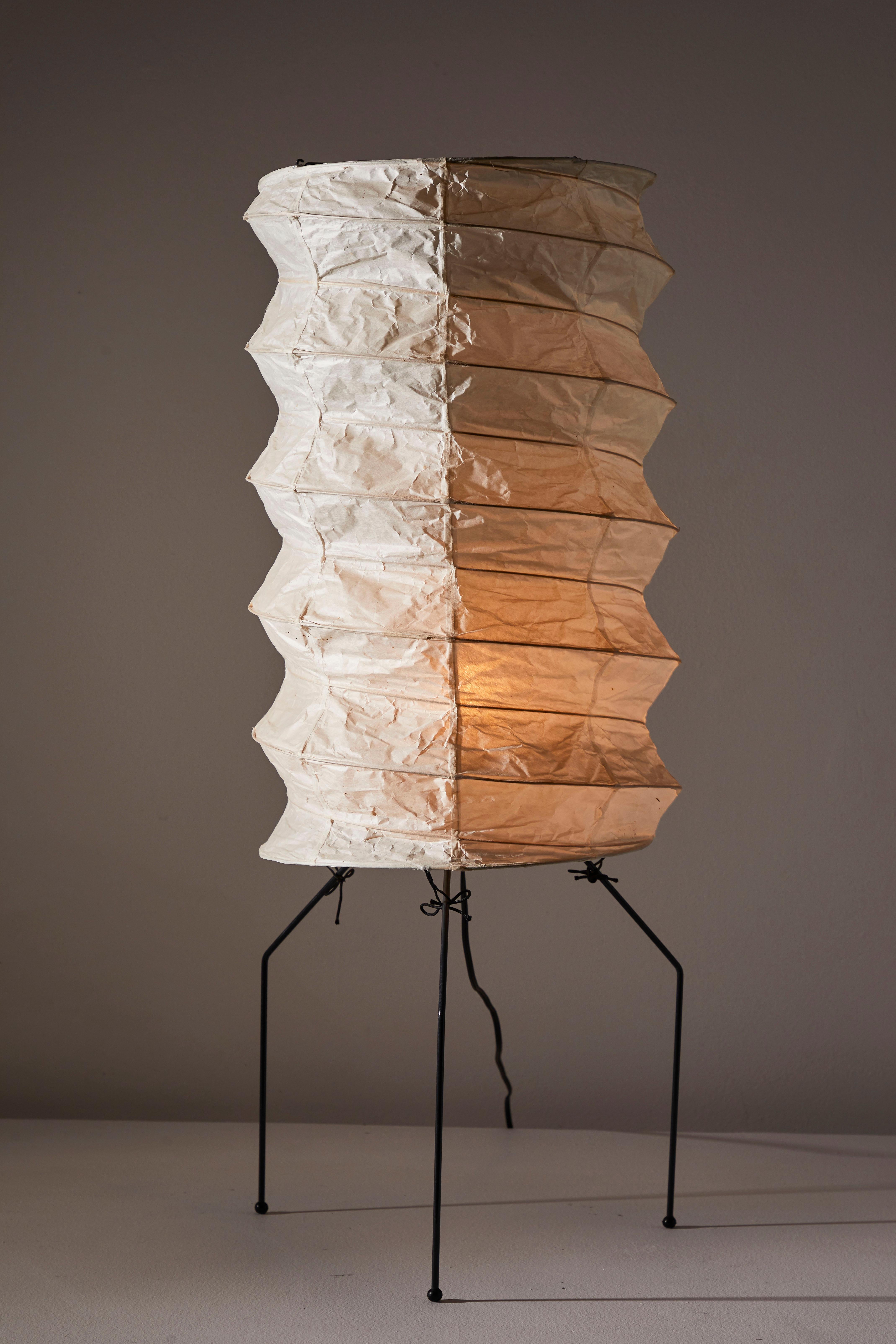 Mid-Century Modern Model Number UF3-Q Table/Floor Lamp by Isamu Noguchi for Akari