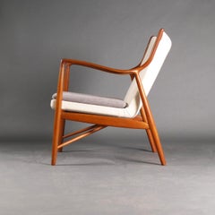 Sedia Easy Chair modello NV45, disegnata da Finn Juhl, realizzata da Niels Vodder, anni '40