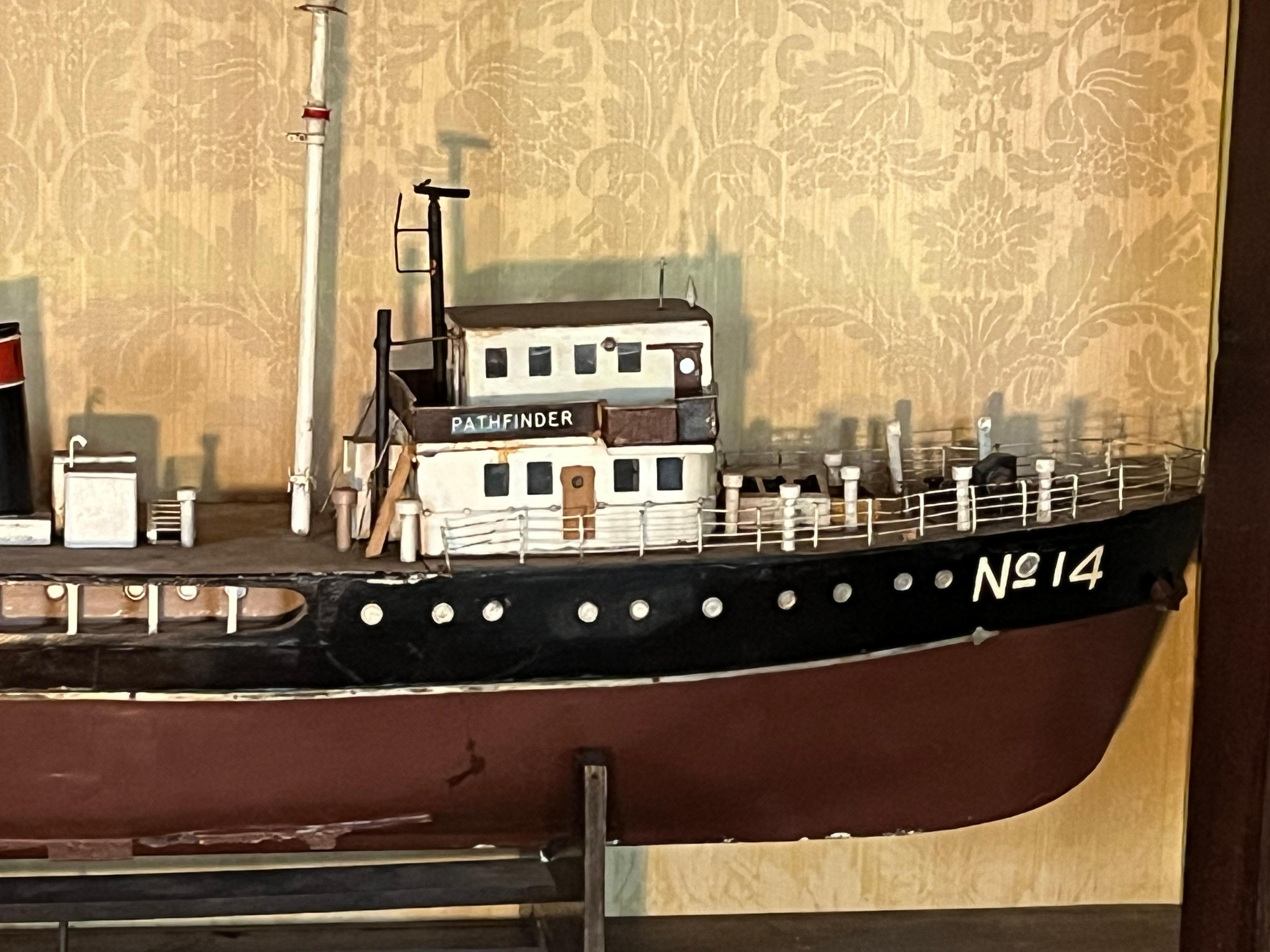 Model of a Pilot Ship In Good Condition For Sale In Doylestown, PA