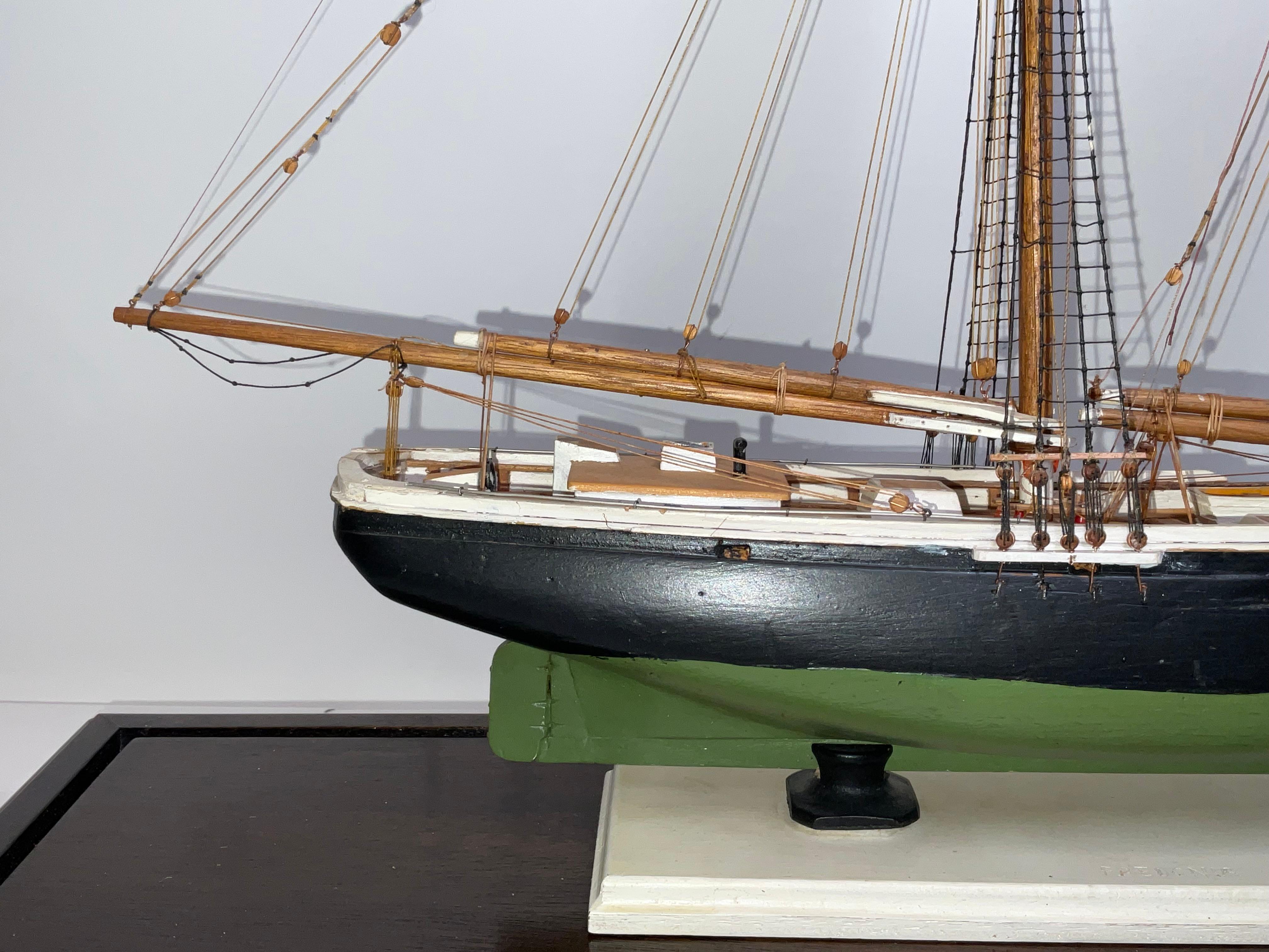 Modèle d'un érudit de pêcheur de style Sharpshooter en vente 5