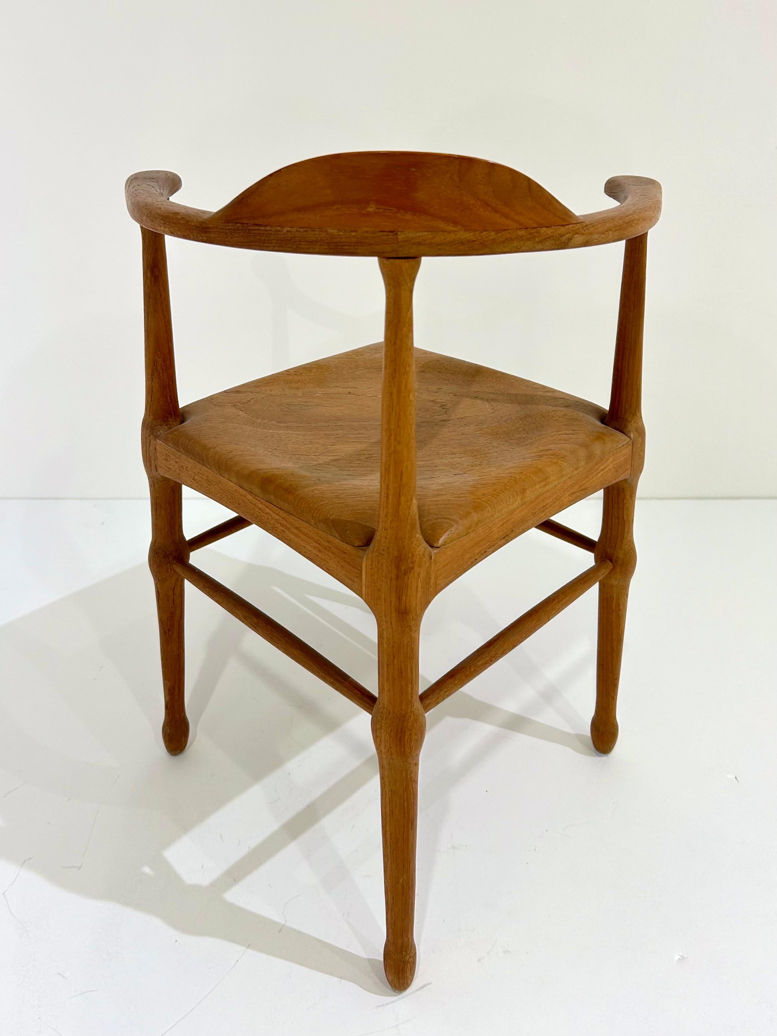 Model of Danish Corner Chair in the Manner of Finn Juhl In Good Condition For Sale In New York, NY