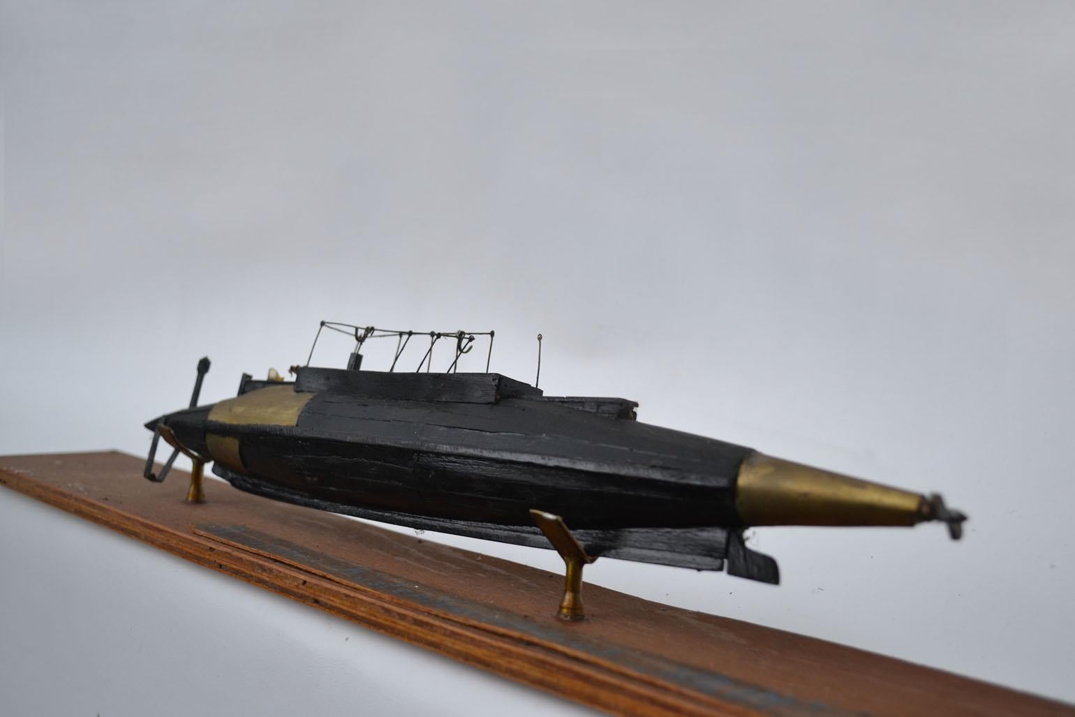 A model of an early Torpedo ship. This model of USSR Submarine 'Nalim' late 19th century. It is handcrafted early mid-20th century from Eastern Europe with lots of character and highly collectable.
It came from a private collection of torpedo boats