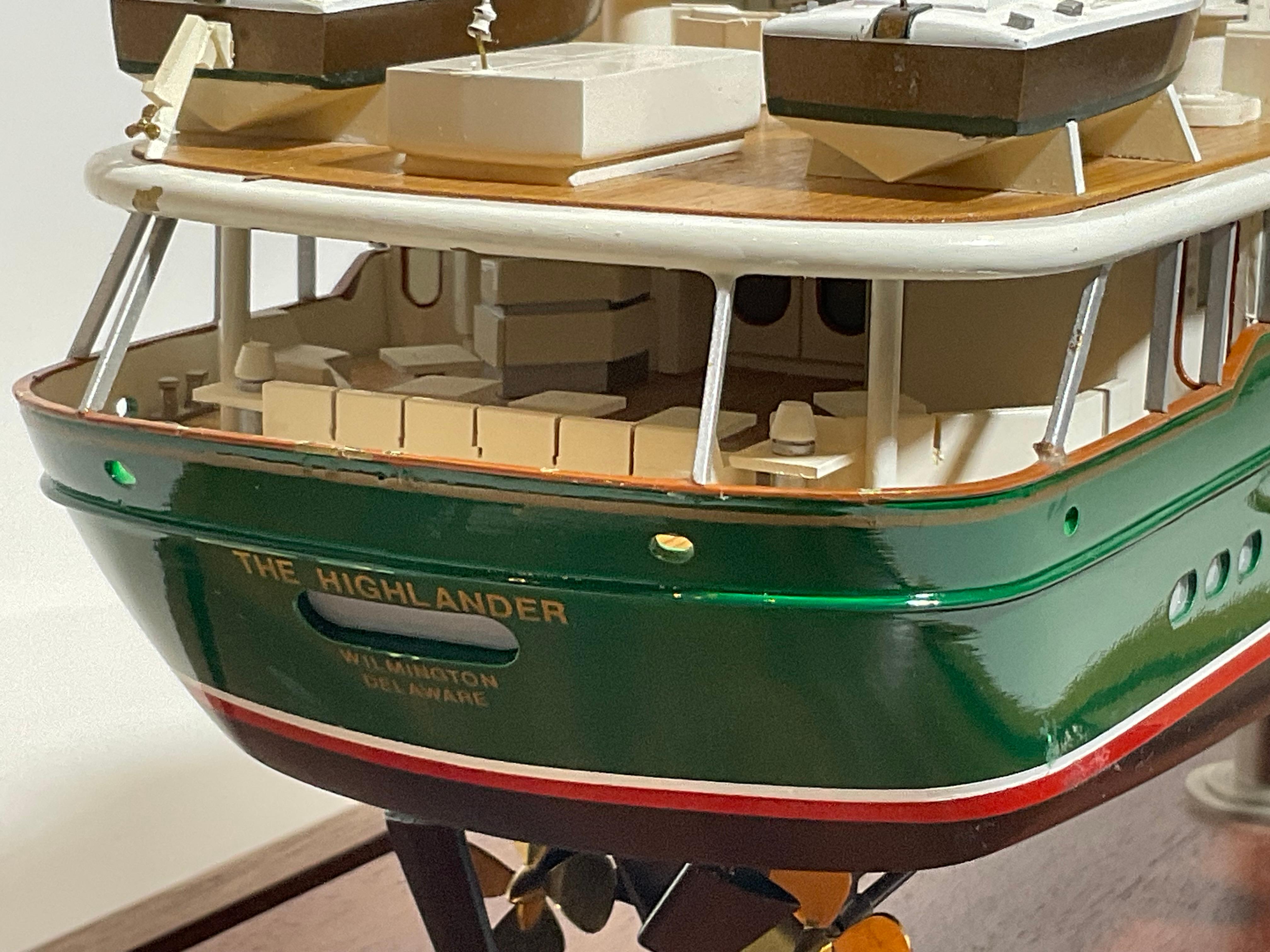 Modèle du yacht « The Highlander » de Malcolm Forbes en vente 7