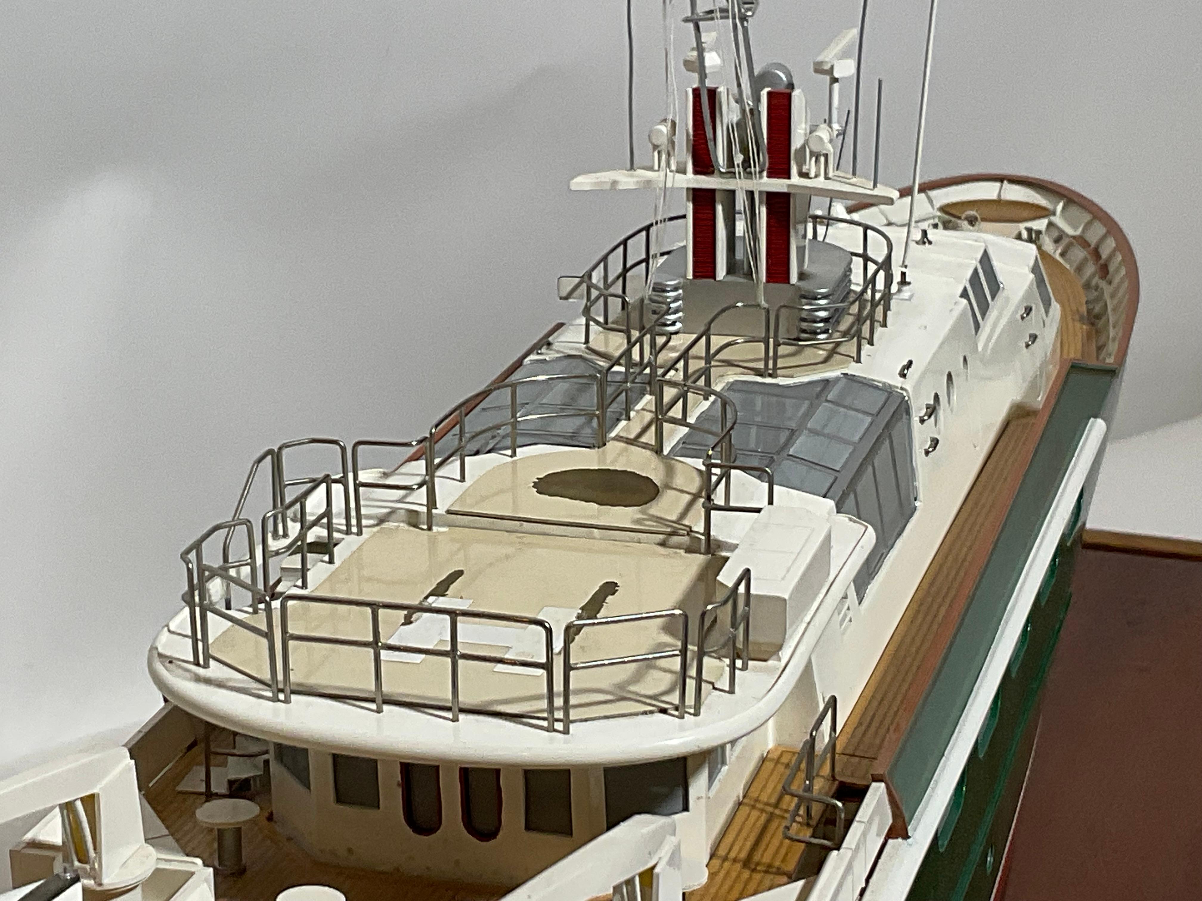 Modèle du yacht « The Highlander » de Malcolm Forbes en vente 9
