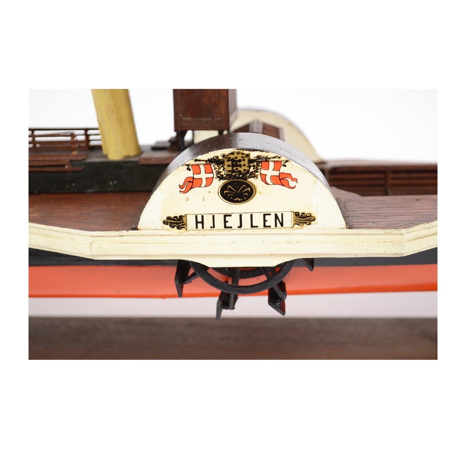 Model of the Danish Steamer Hjejlen, Black and Red Wood 8