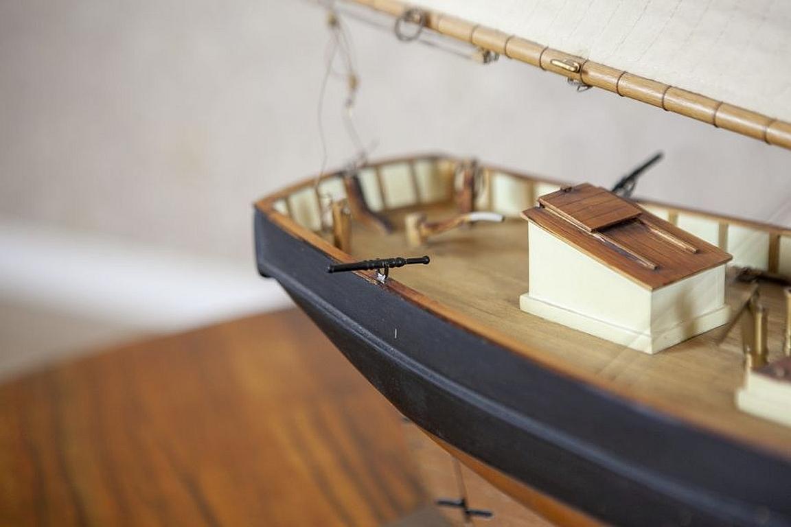 Modell einer Yacht aus dem frühen 20. Jahrhundert im Angebot 4
