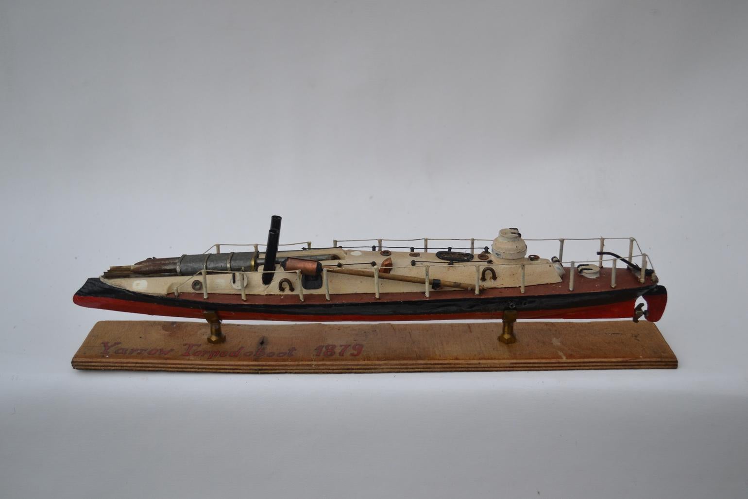 Model of 'Yarrow' Torpedo Boat, 1879 In Good Condition In London, GB