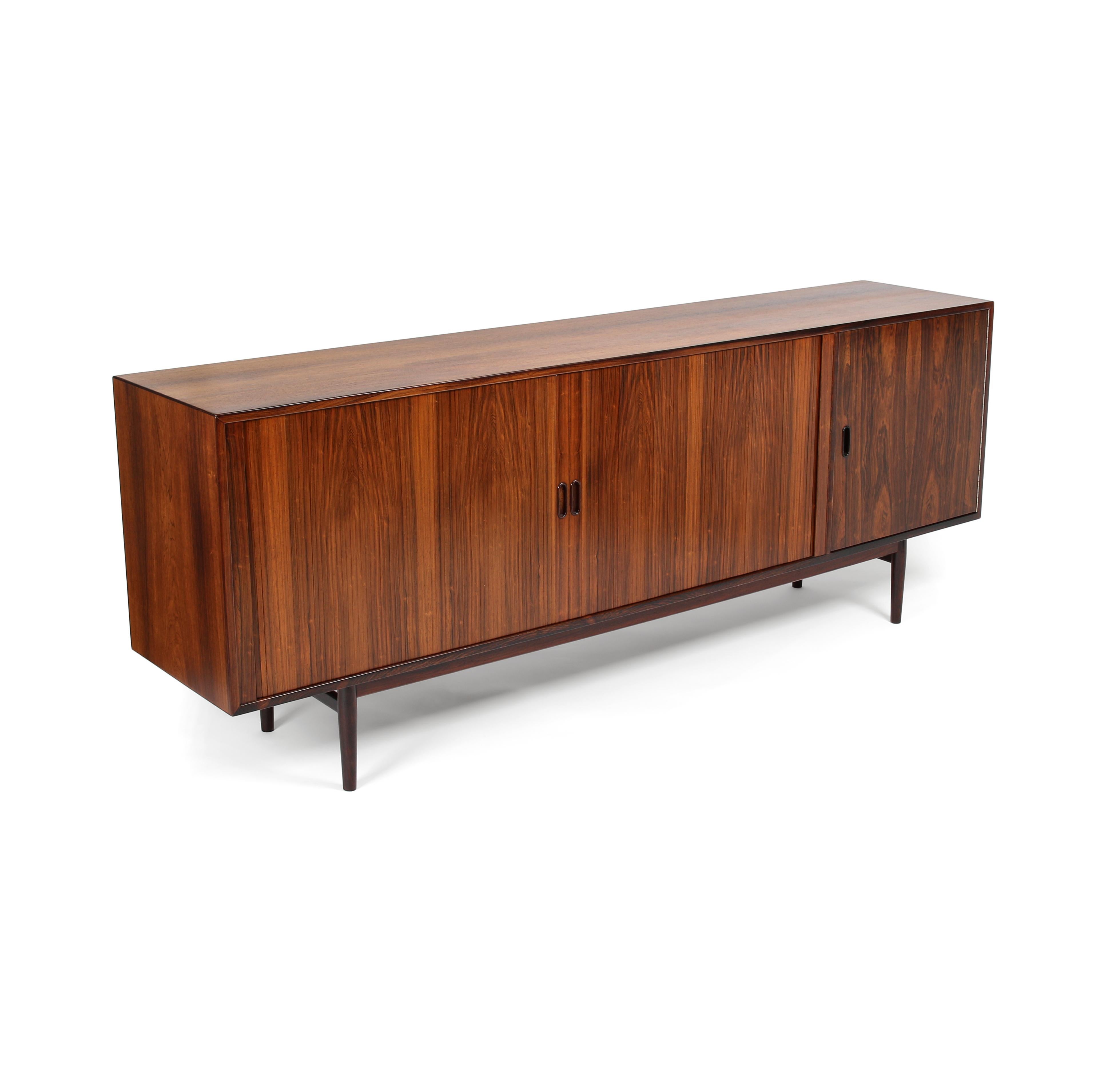 Model OS-36 Rosewood Credenza by Arne Vodder for Sibast Furniture, Circa 1960s 6