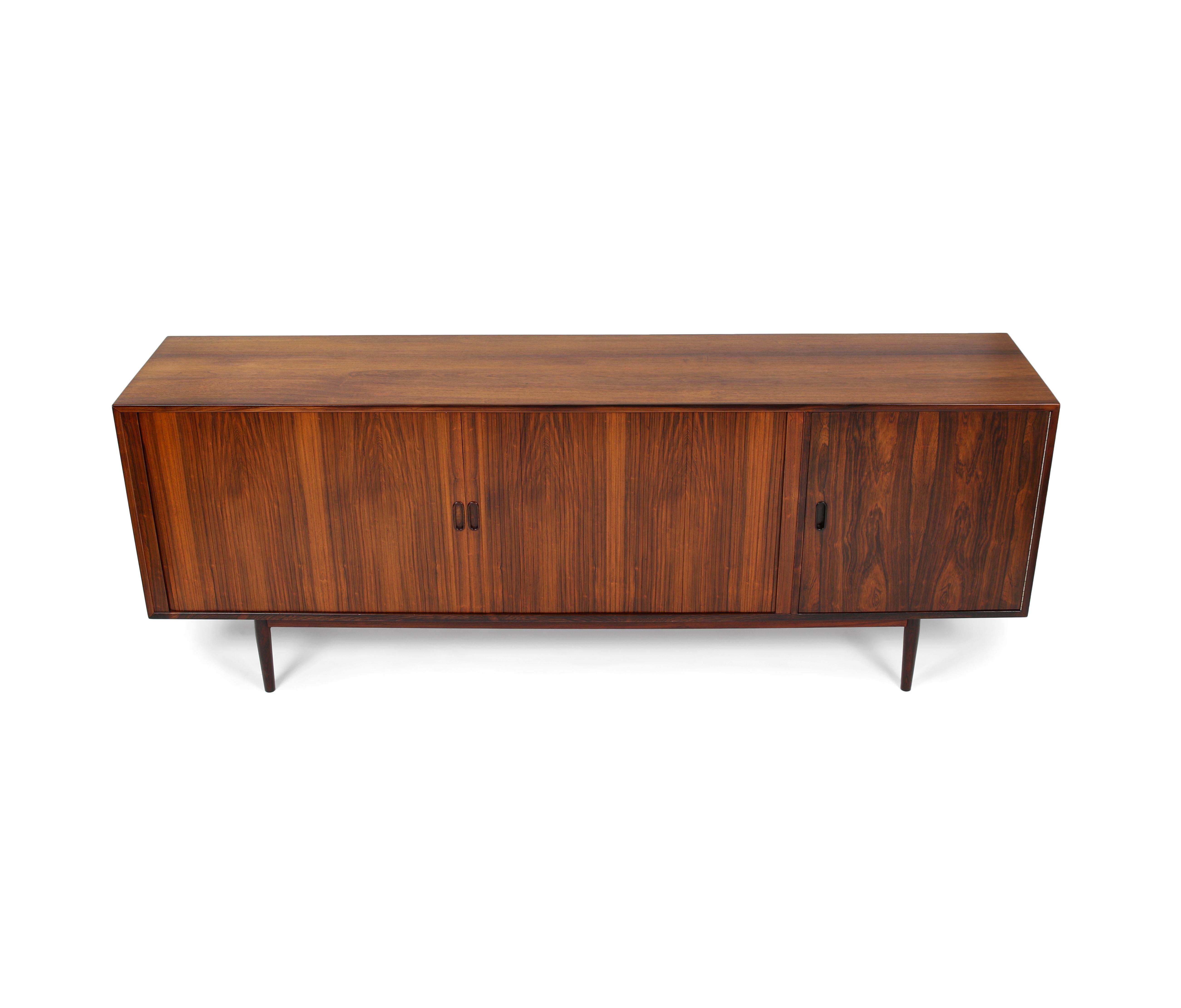 Model OS-36 Rosewood Credenza by Arne Vodder for Sibast Furniture, Circa 1960s 8