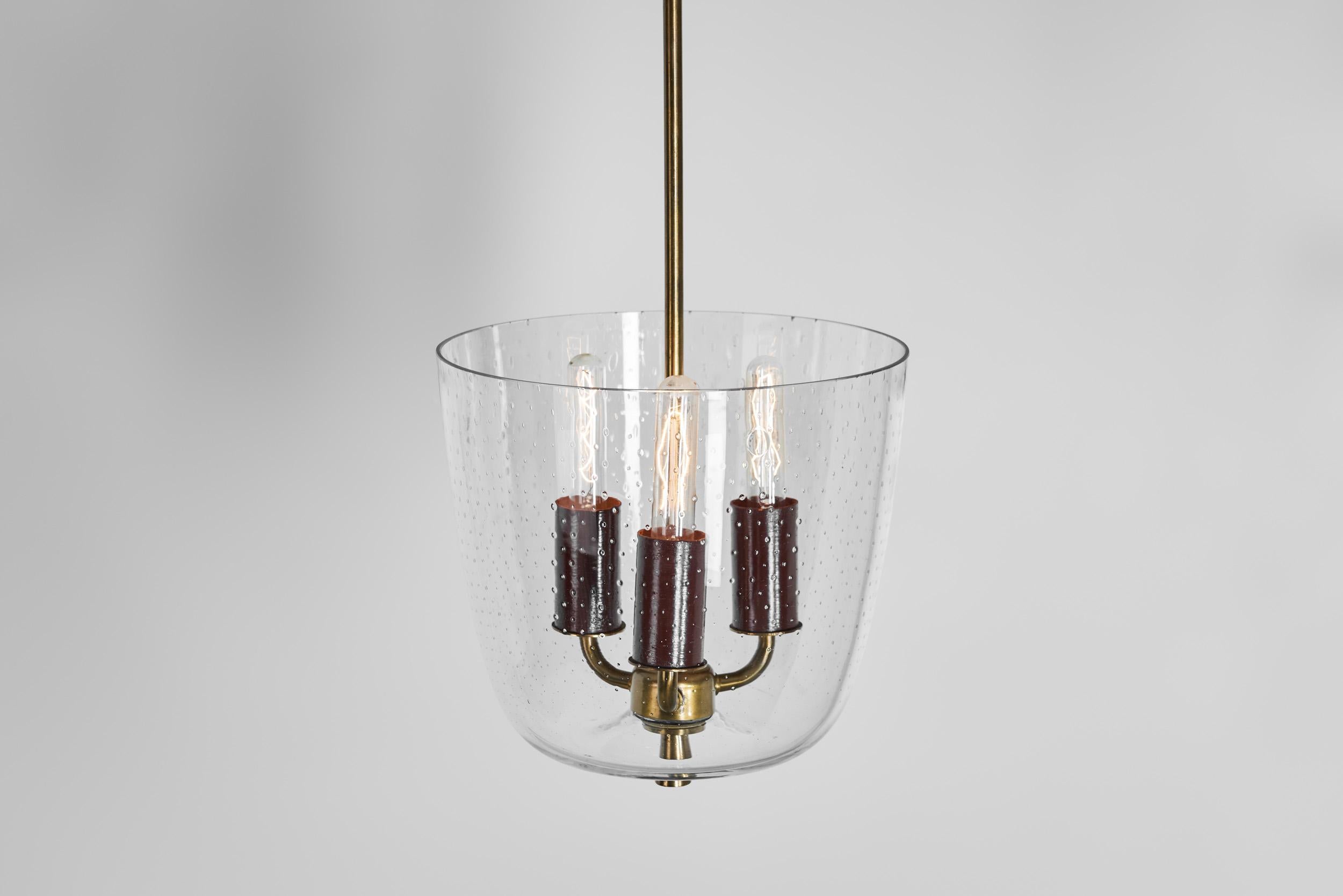 Lampada da soffitto in ottone e vetro modello 