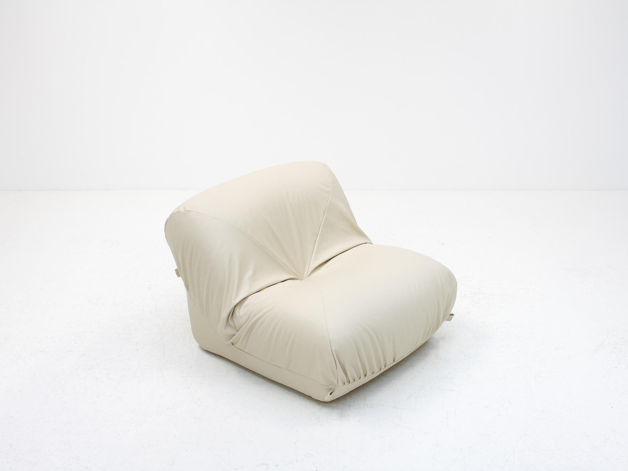 Mid-Century Modern Model ‘Patate’ Leather Lounge Chair for Airborne France, 1970s