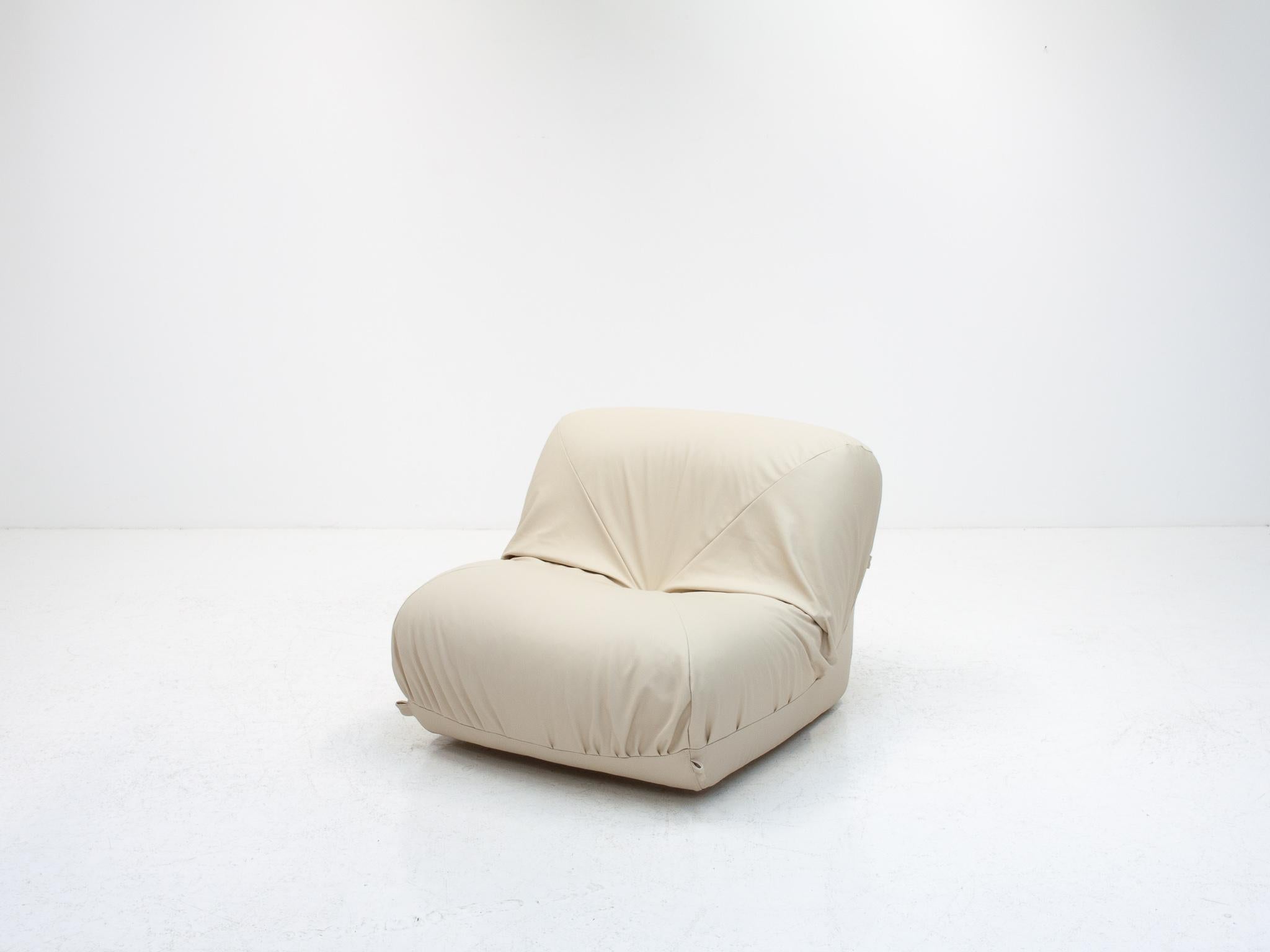 Model ‘Patate’ Leather Lounge Chair for Airborne France, 1970s In Good Condition In London Road, Baldock, Hertfordshire