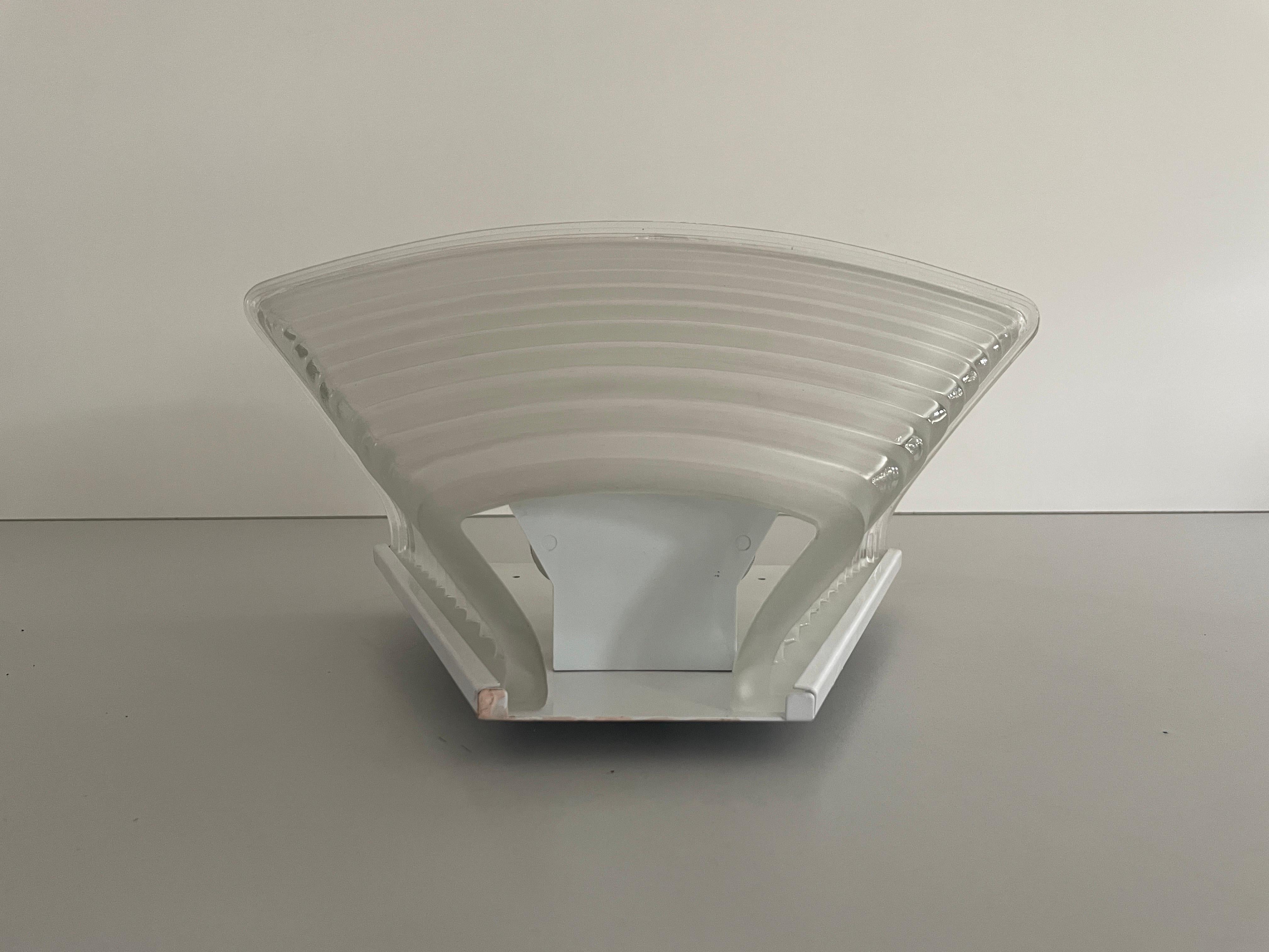 Space Age Applique singola Model Pergamo 38 di Angelo Mangiarotti per Artemide, anni '80, Italia in vendita