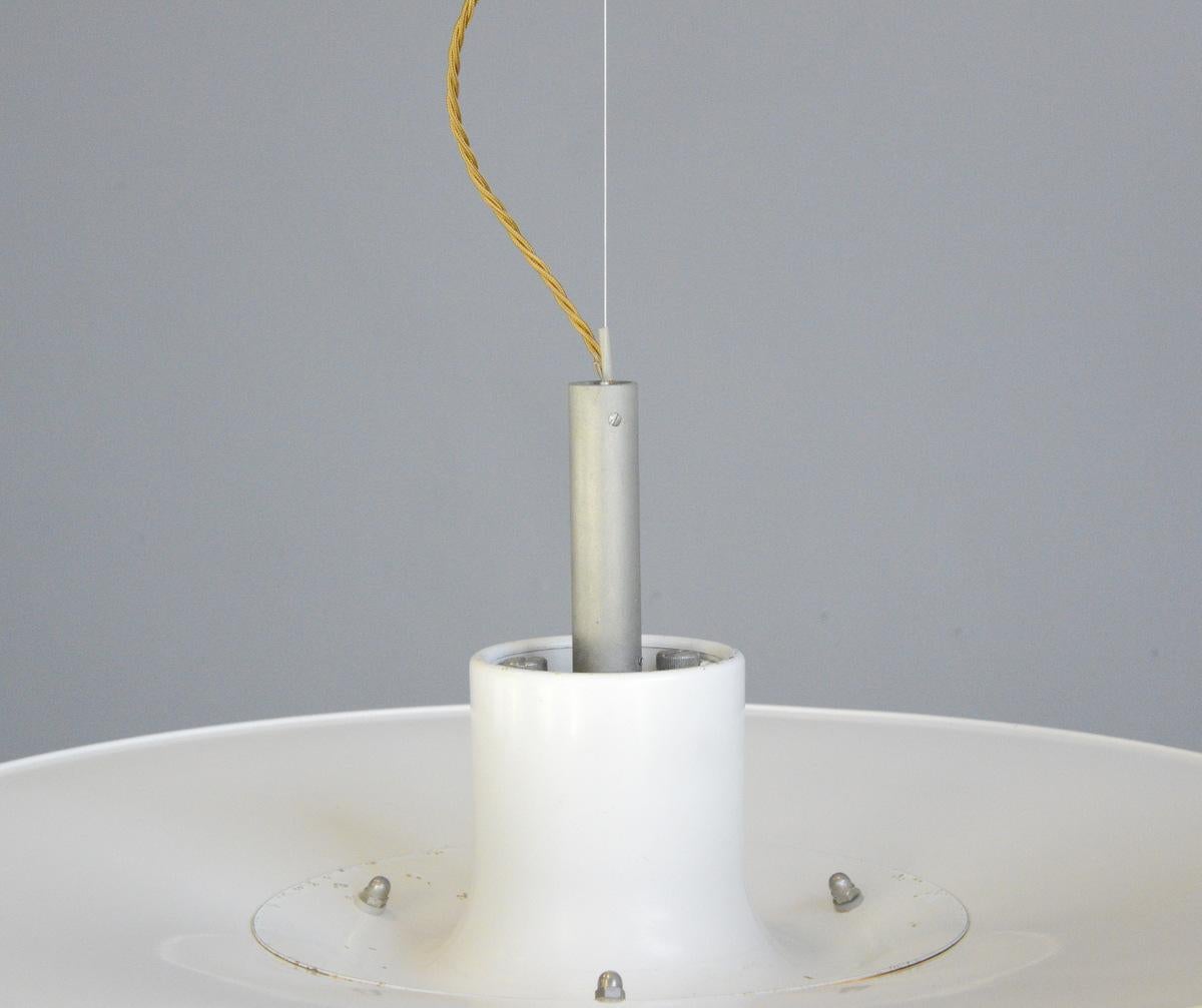 Model PH6 Pendant Light by Louis Poulson, circa 1960s In Good Condition In Gloucester, GB