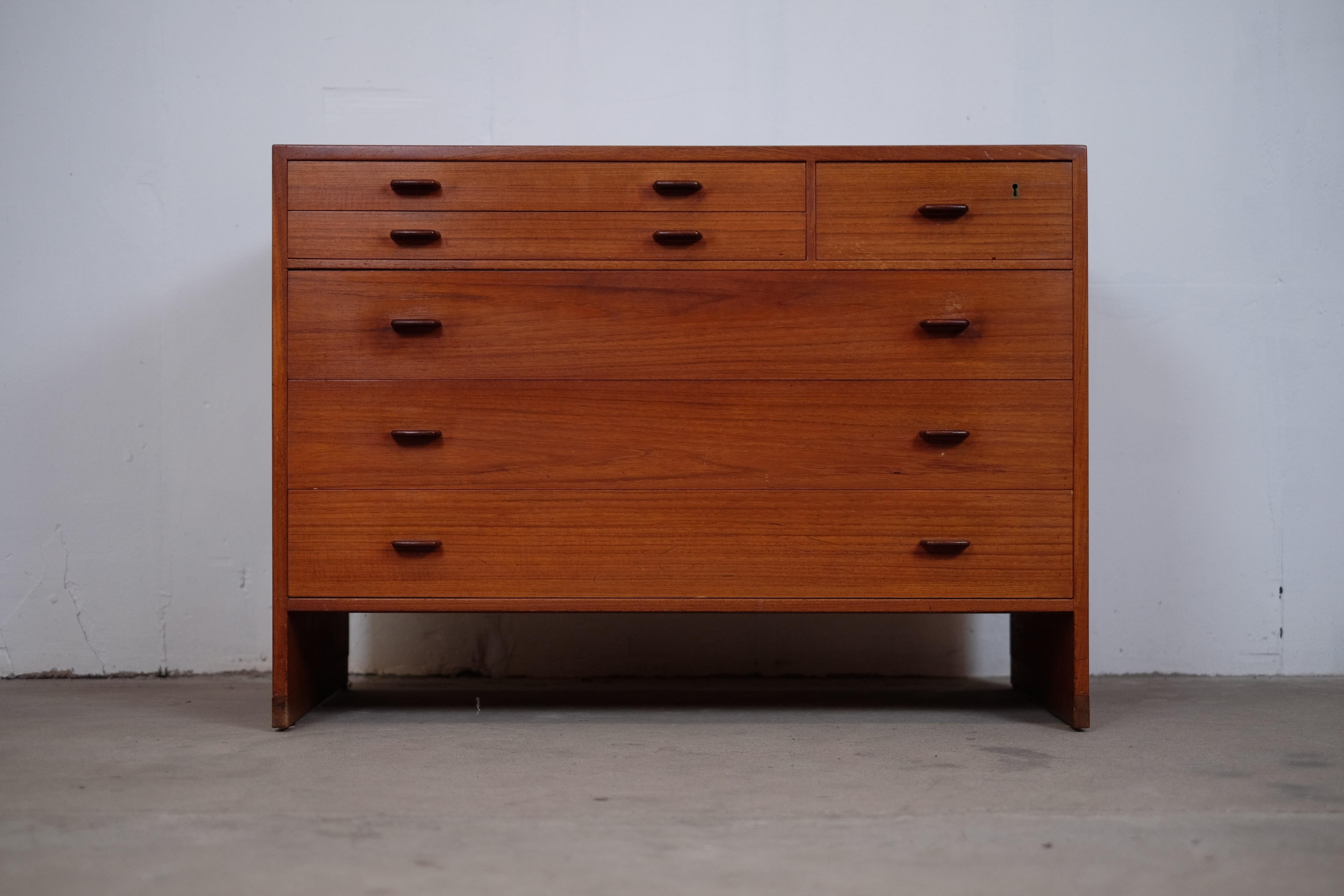 Teak dresser model RY16 was designed by Hans J. Wegner in 1956 and produced by Ry Møbler in Denmark.

This dresser is a beautiful example of Wegner's combination of functionality and simplicity, but with eye-catching craftsmanship and