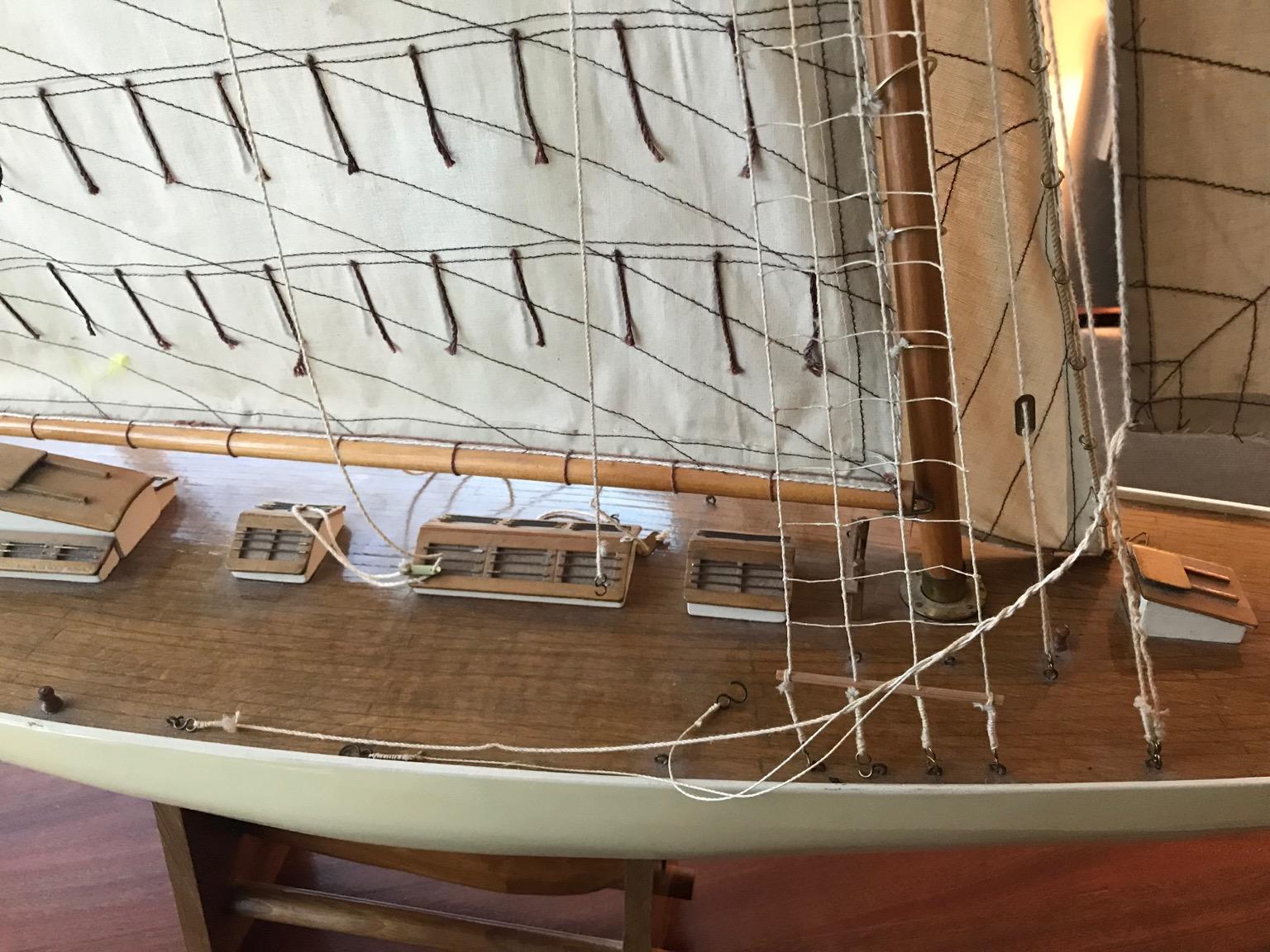 Model Sailboat of Impressive Stature and Workmanship In Good Condition For Sale In Lakeville, CT