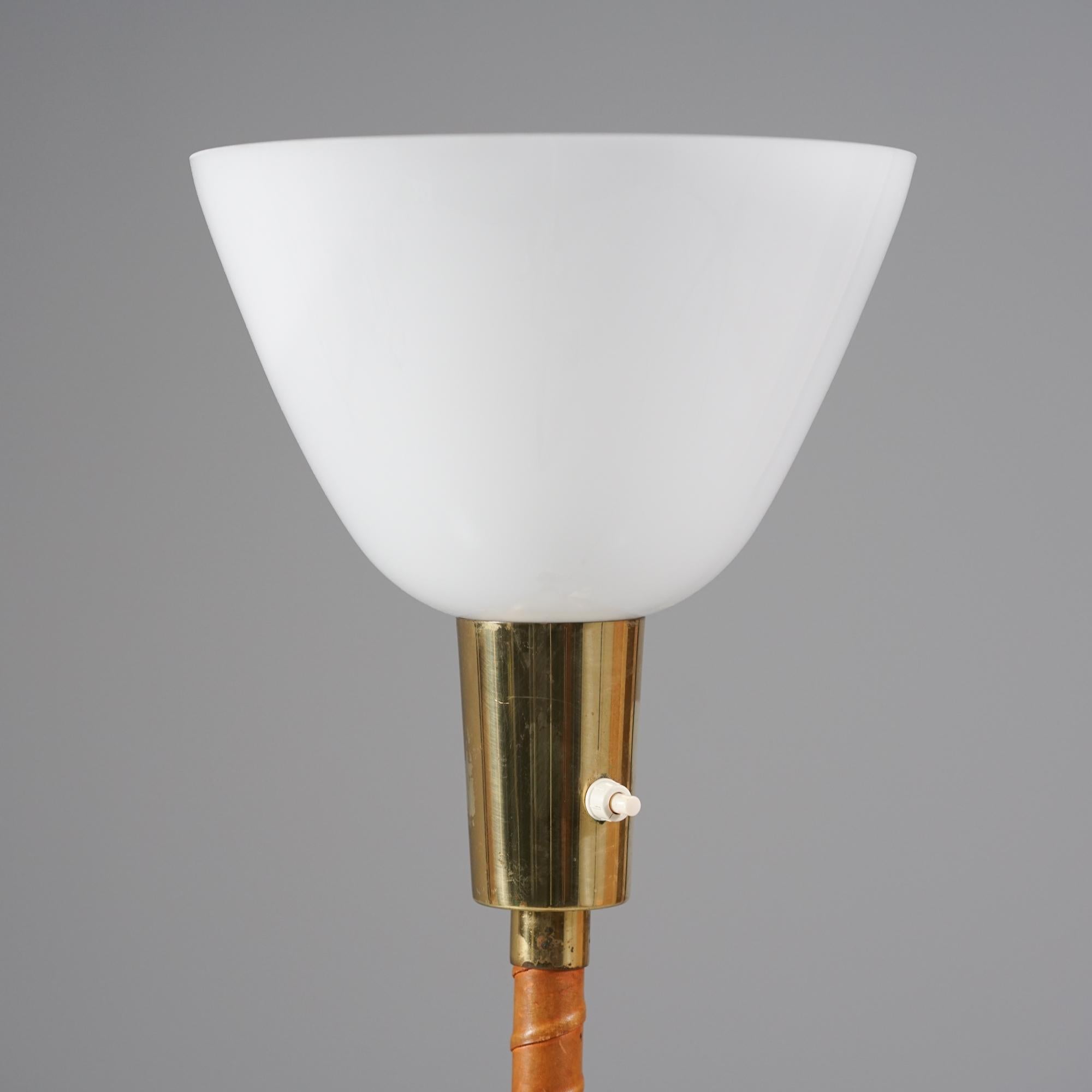 Model Senator/Ihanne Floor Lamp, Lisa Johansson-Pape, Orno Oy, 1950s (Metall) im Angebot