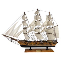 MODELO DE BARCO, "Fragata Siglo XVIII" Gran Barco Decorativo Inglés Antiguo Hecho a Mano