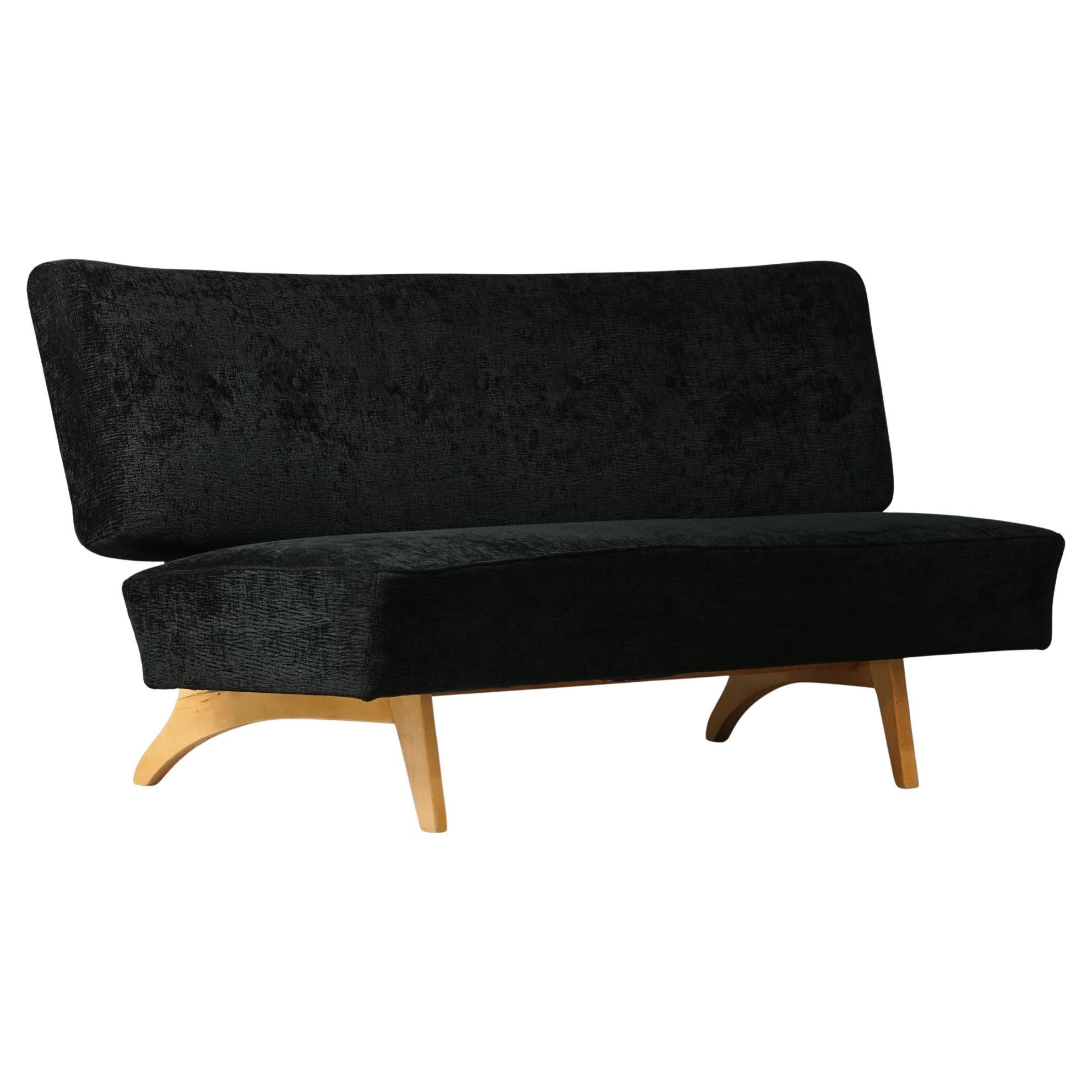 Model "Susanna" Sofa, Aake Anttila, Lahden Lepokalusto Oy, 1950s