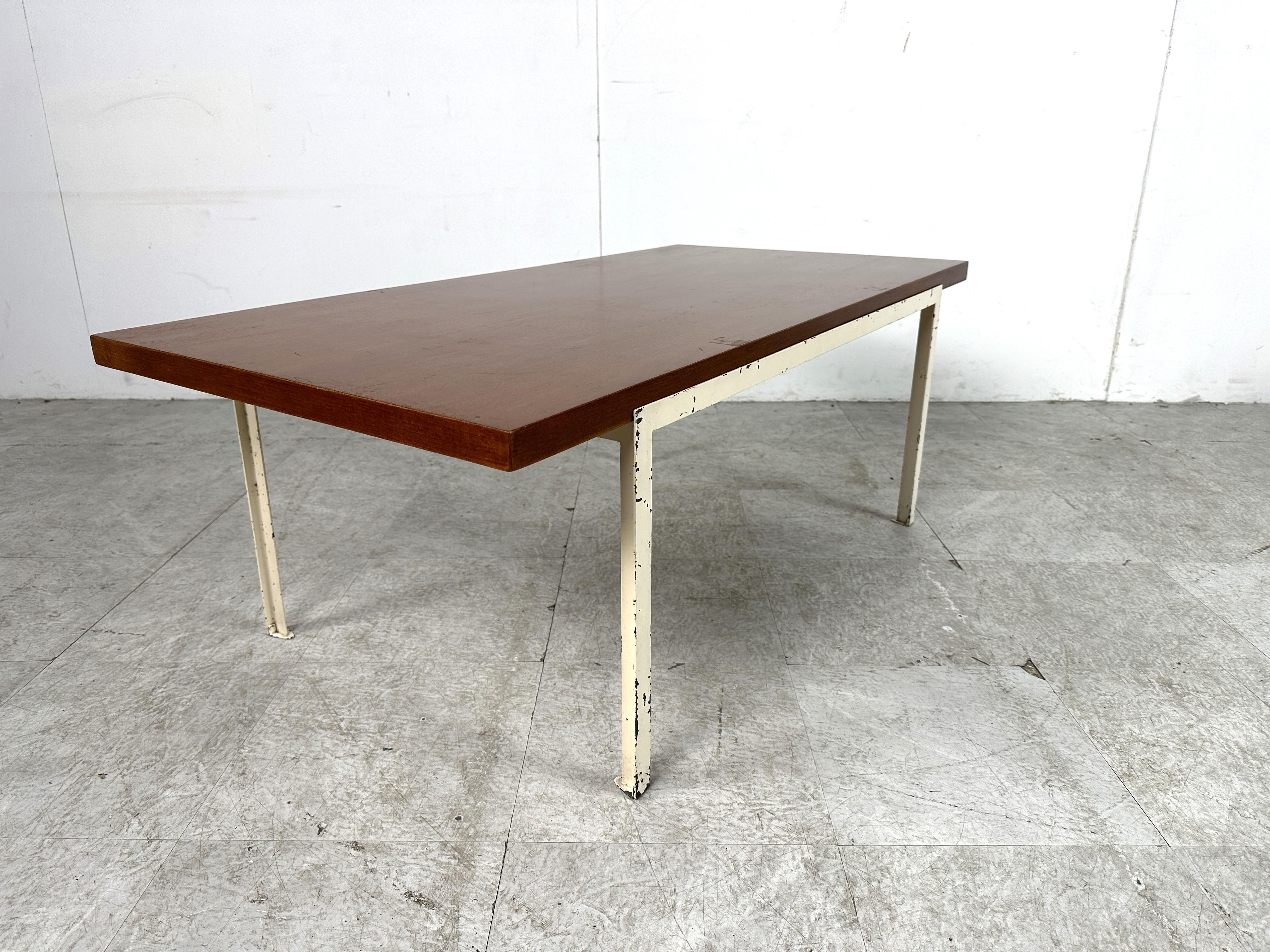 Metal Model T Angle Coffee Table by Florence Knoll for Knoll International, 1960s