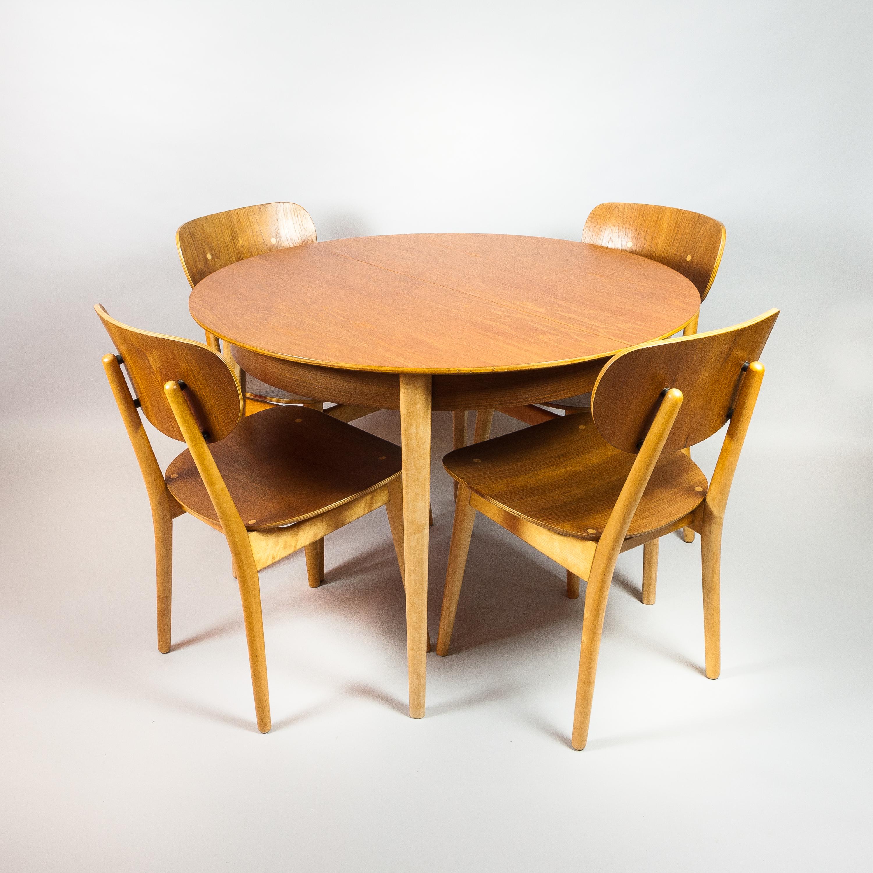 Model TB05 Teak and Maple Dining Table by Cees Braakman for Pastoe, 1950s 5